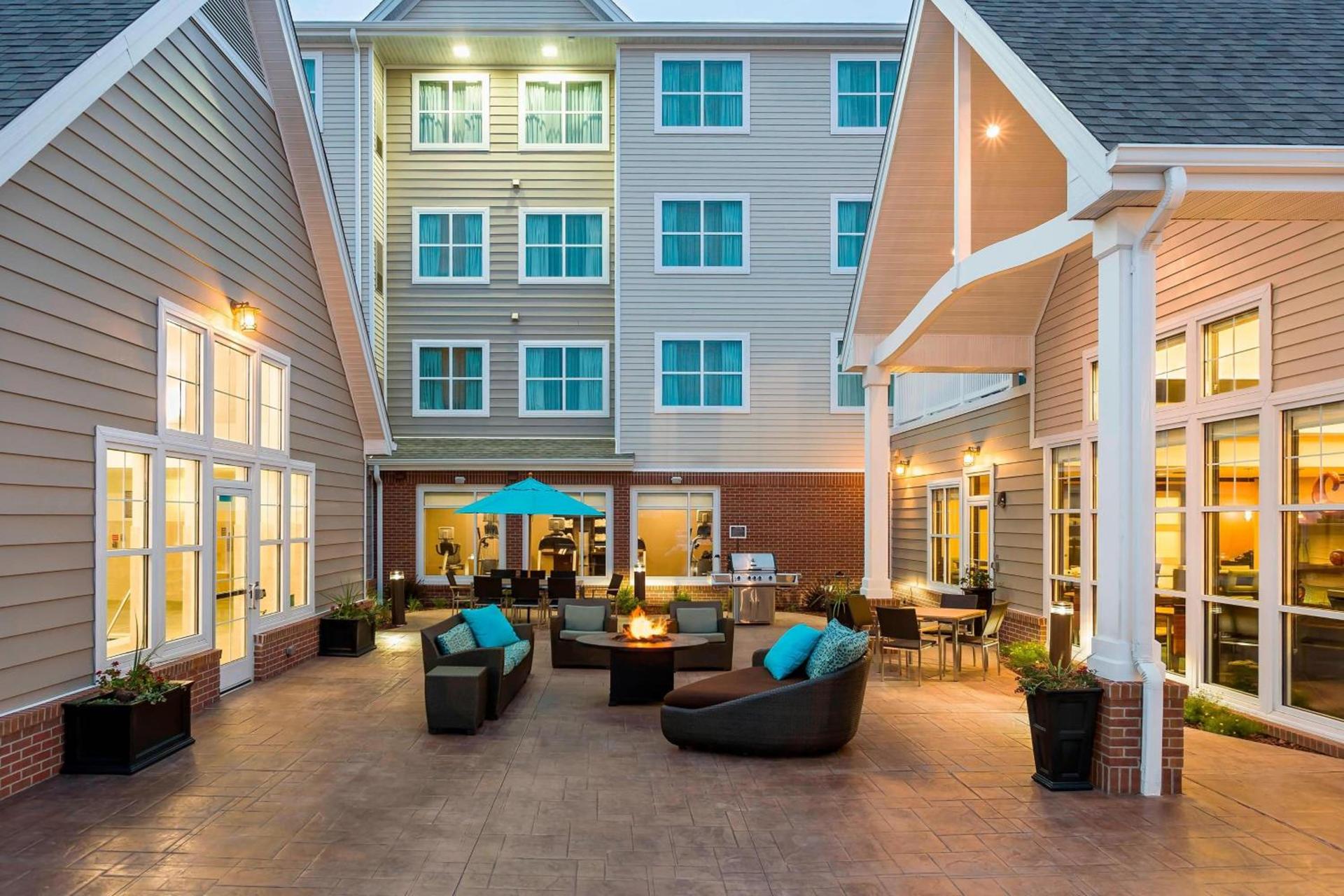 Residence Inn by Marriott Fargo photo 11