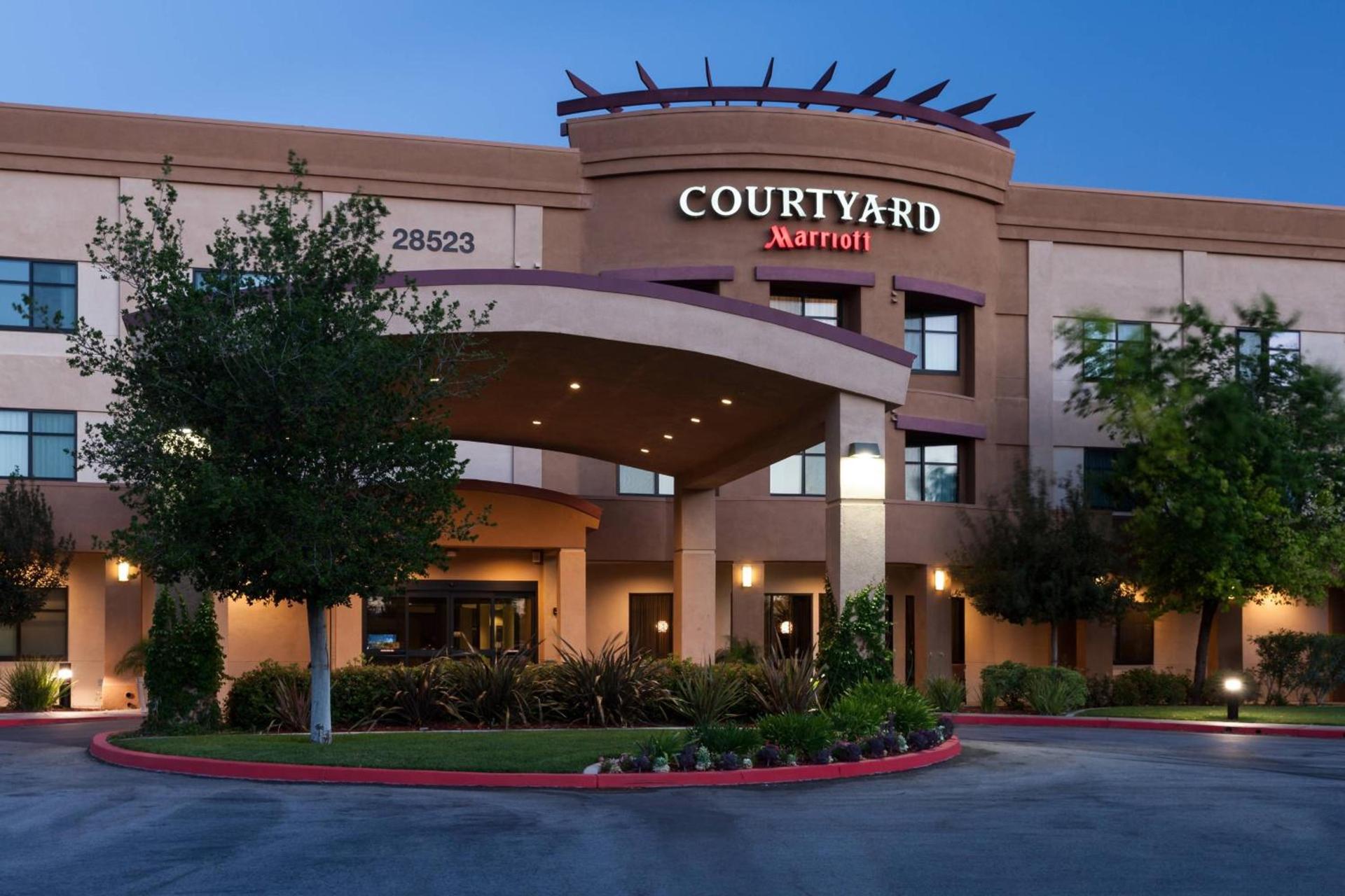 Courtyard by Marriott Santa Clarita Valencia — hotel in Valencia