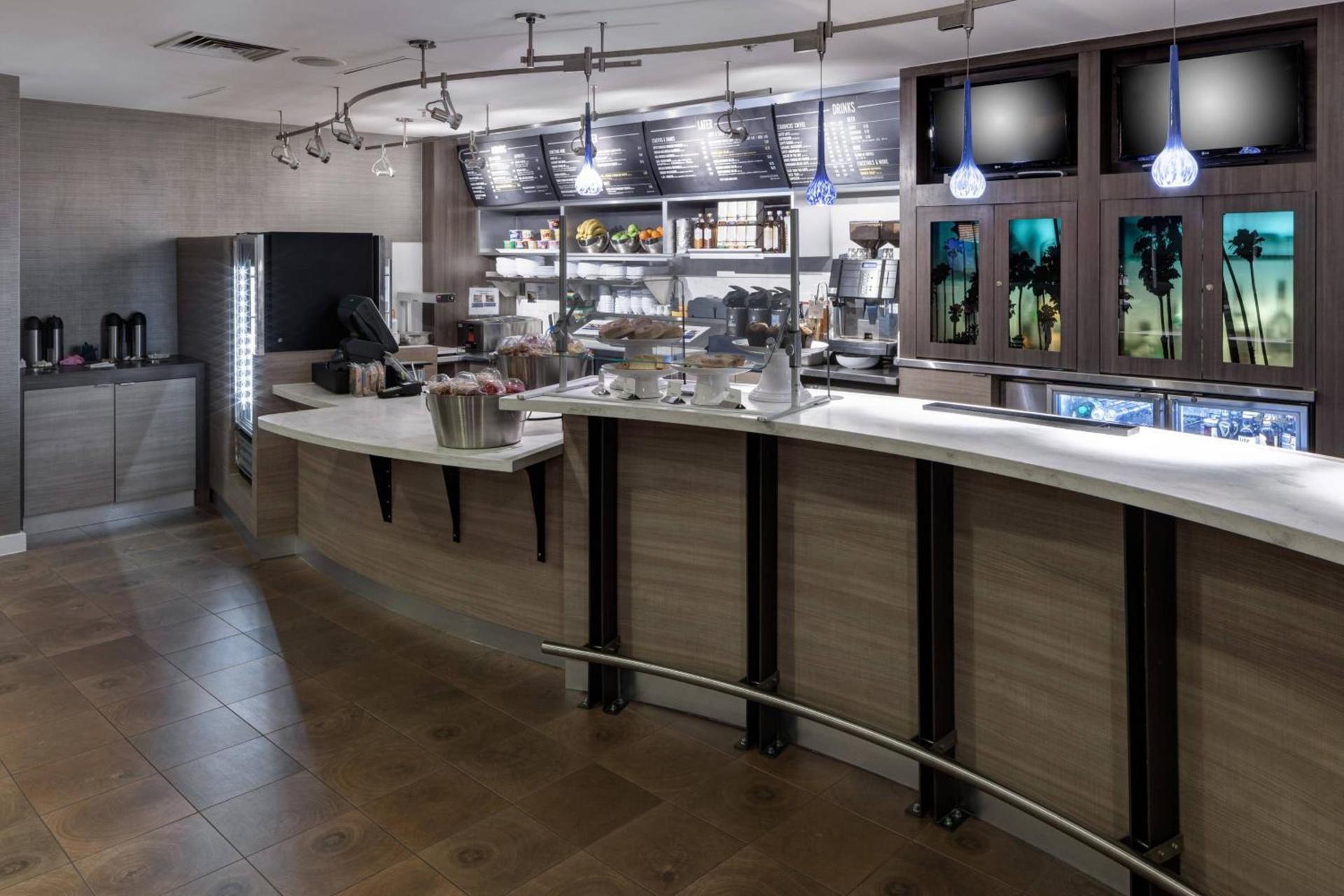 Courtyard by Marriott Santa Clarita Valencia photo 19