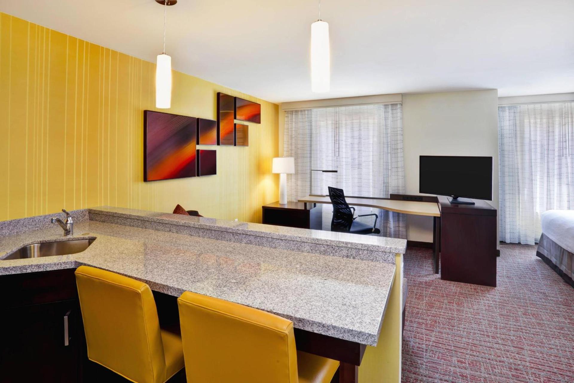Residence Inn by Marriott Chicago Wilmette/Skokie photo 7