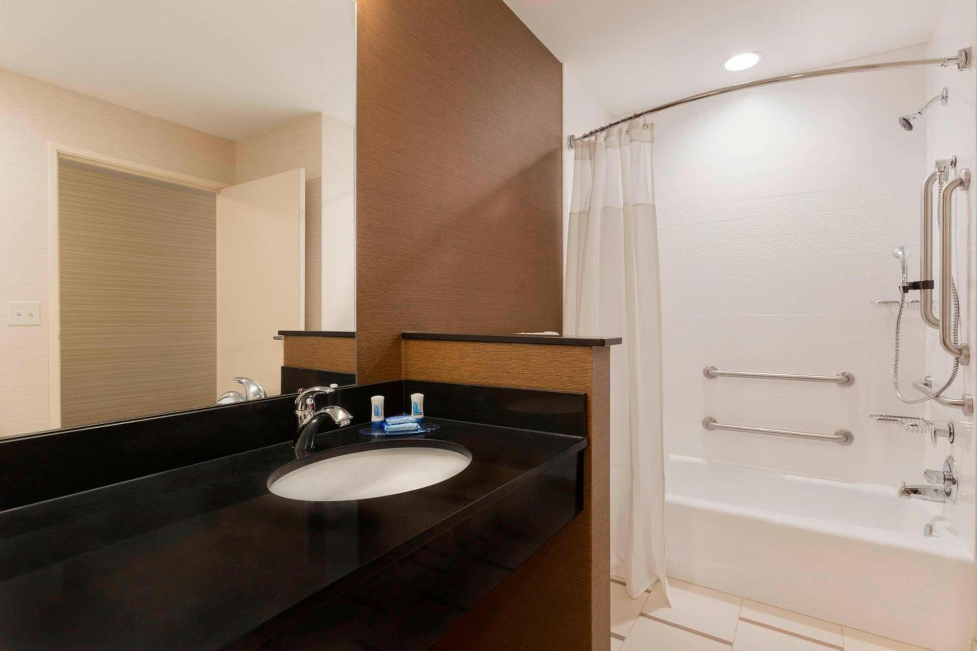 Fairfield Inn & Suites by Marriott Pittsburgh Airport/Robinson Township photo 11