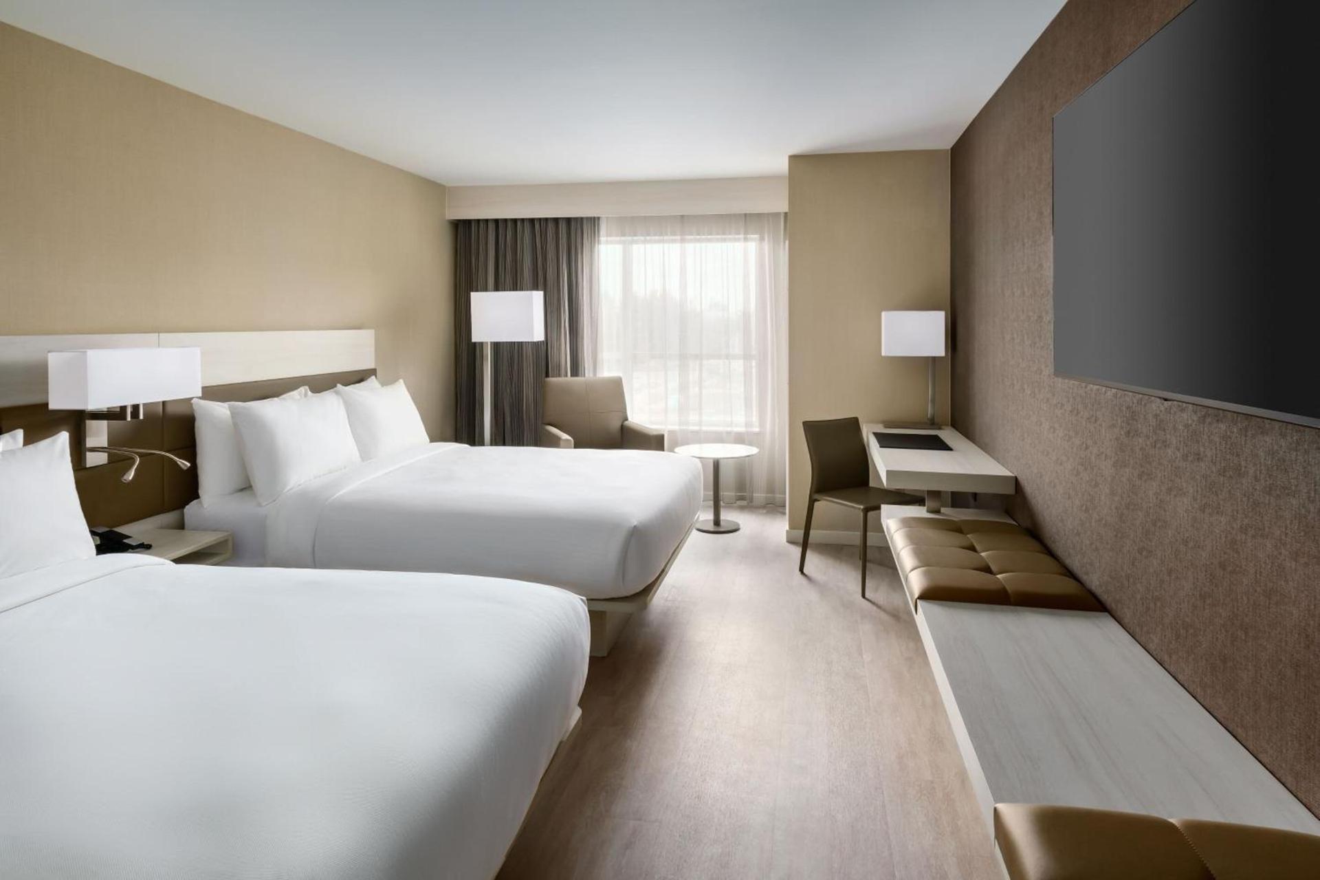 AC Hotel By Marriott Portland Beaverton photo 9