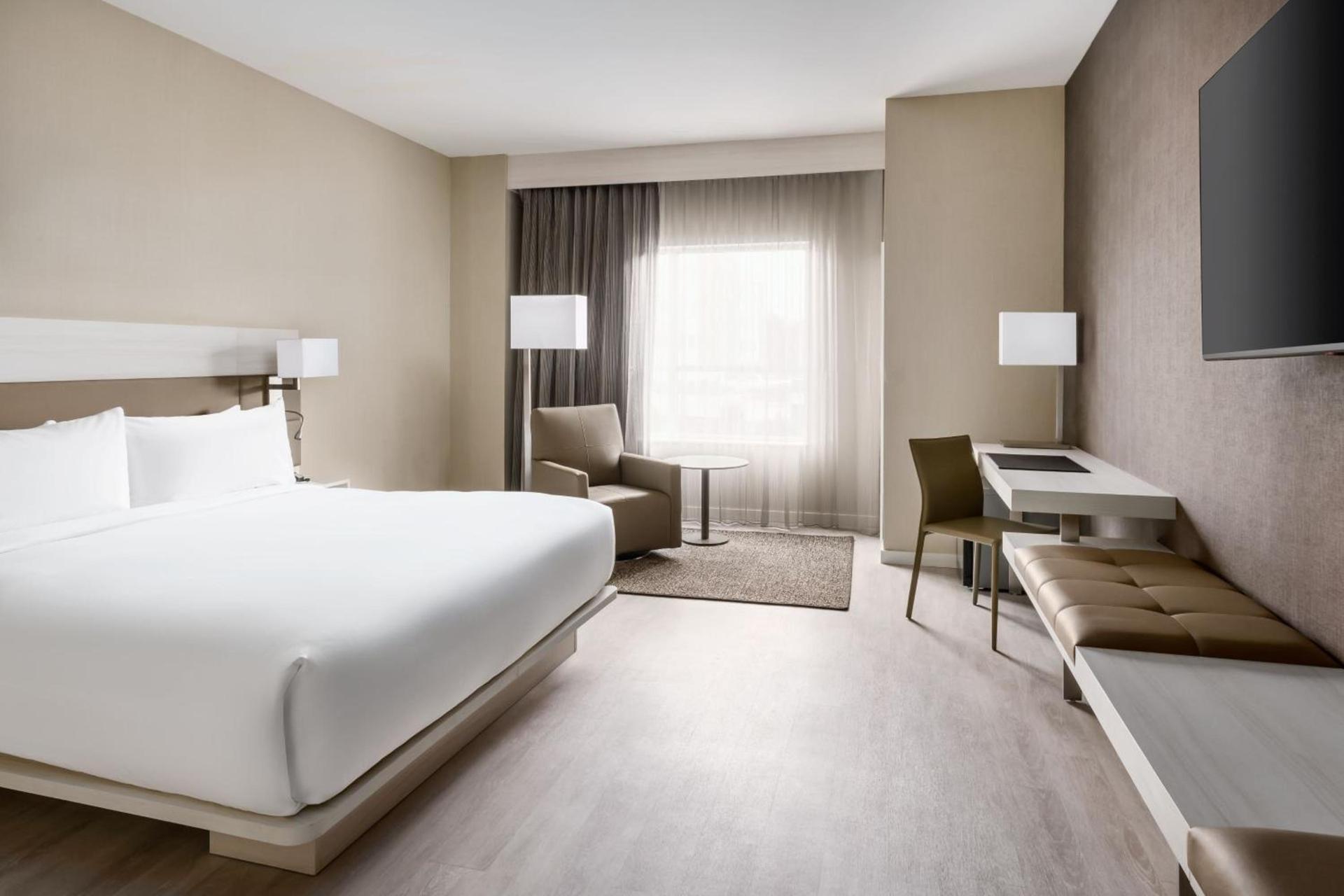 AC Hotel By Marriott Portland Beaverton photo 12