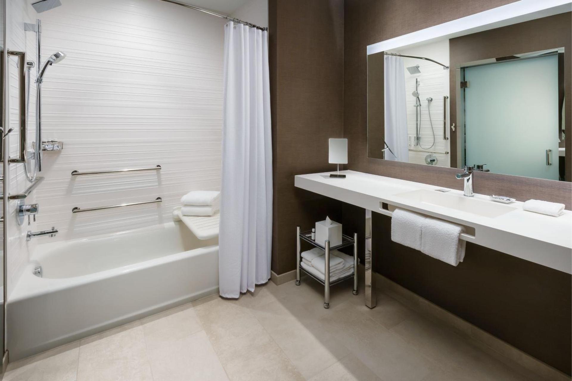 AC Hotel By Marriott Portland Beaverton photo 15