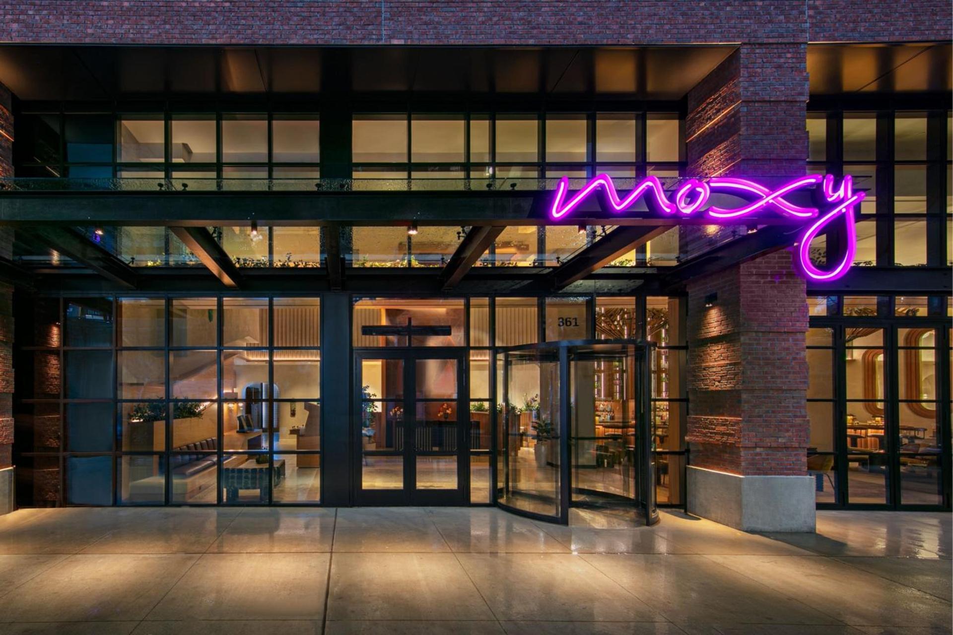 Moxy Brooklyn Williamsburg photo 3