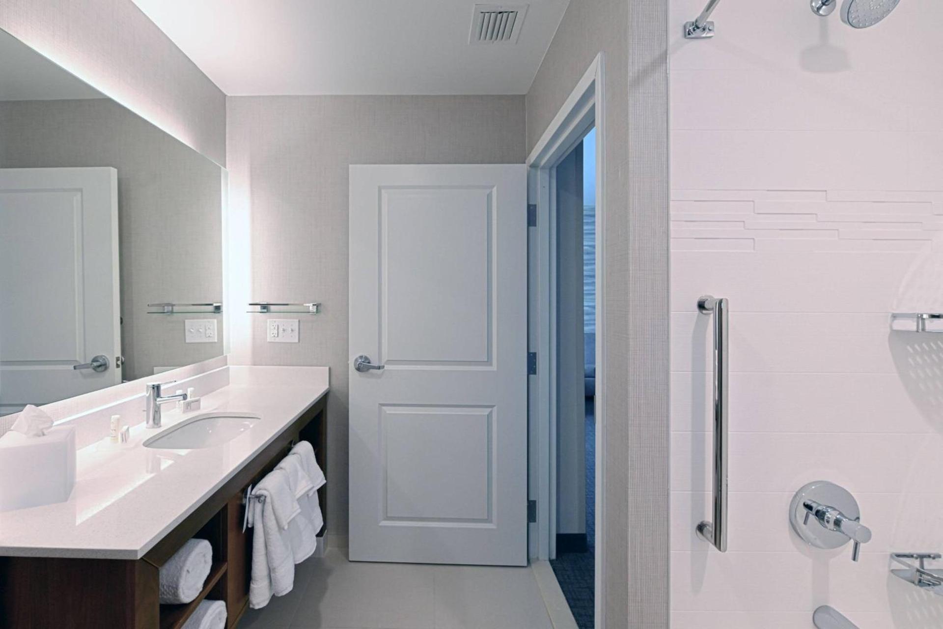 Residence Inn Richmond photo 11