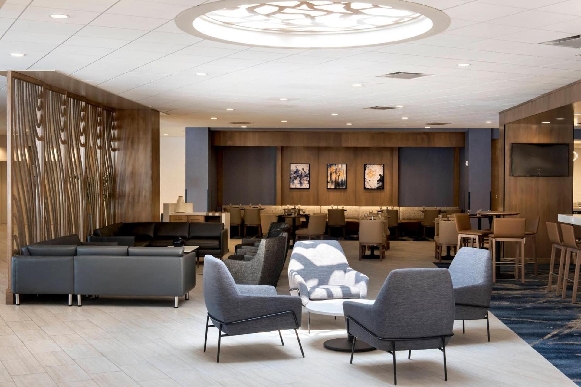 Delta Hotels by Marriott Utica photo 12