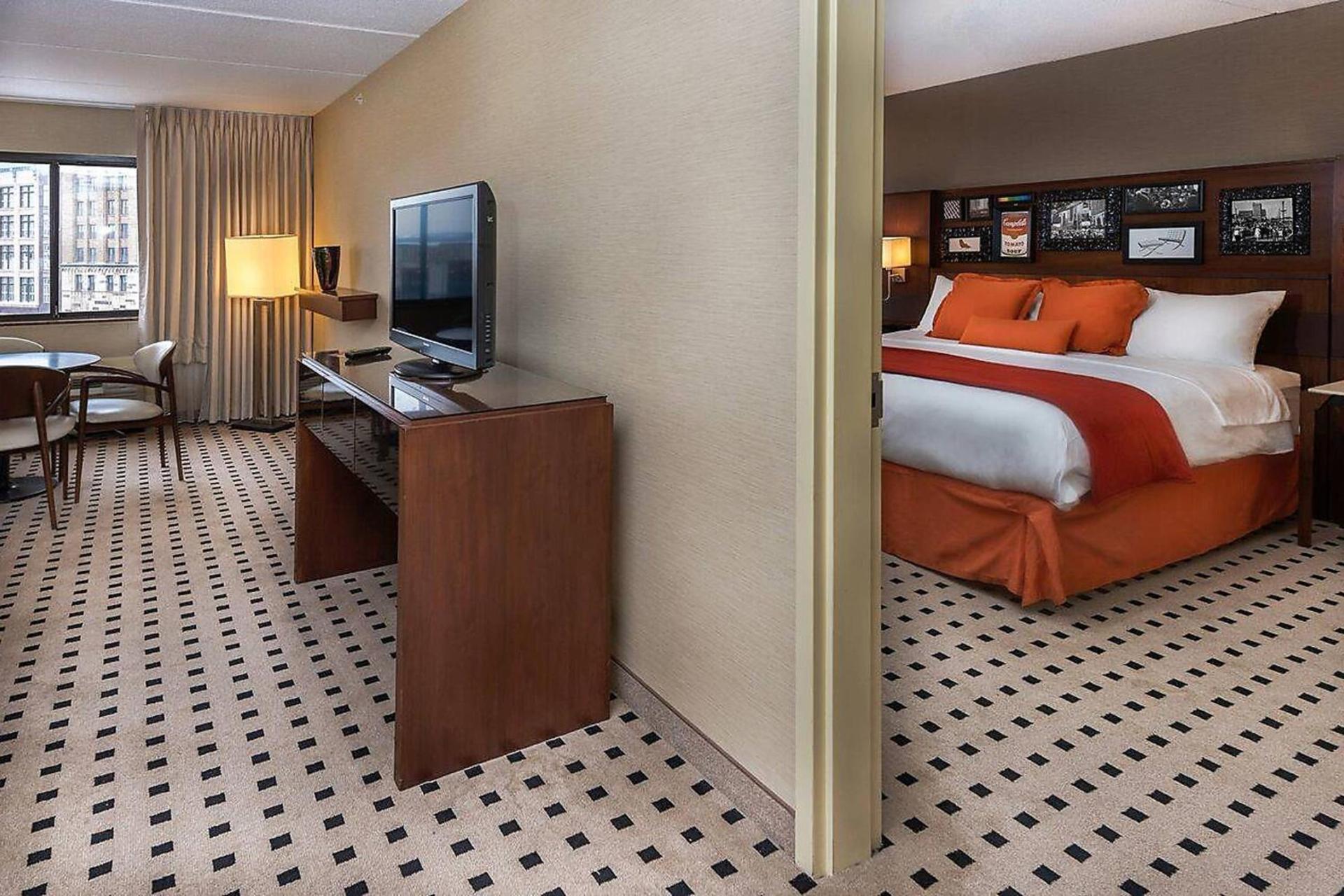 Delta Hotels by Marriott Utica photo 7