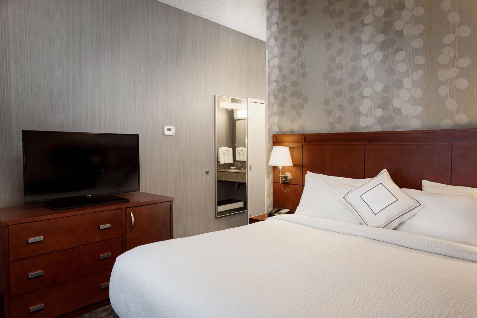 Courtyard by Marriott Stockton photo 13