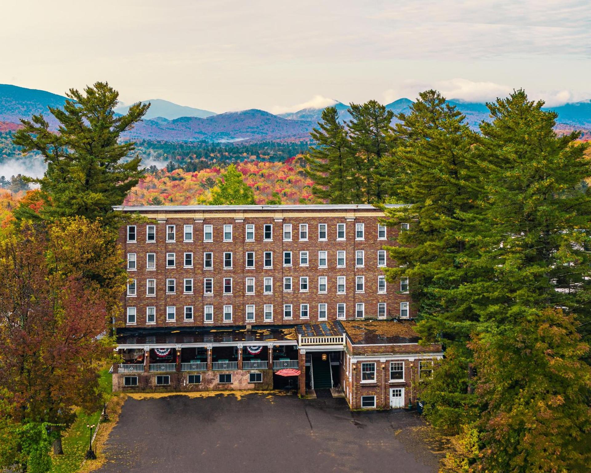 The Pines Inn photo 1