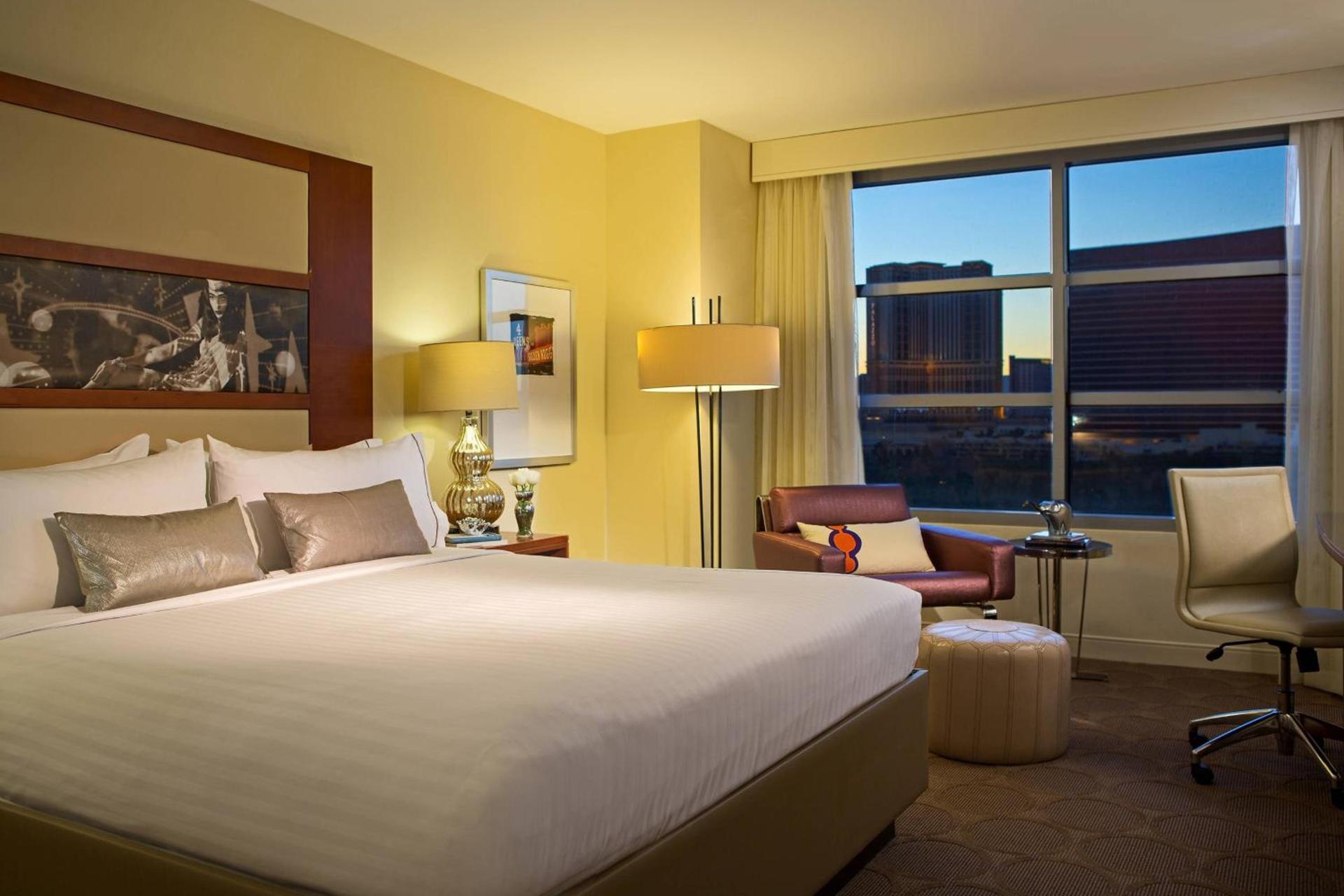 Renaissance Las Vegas Hotel photo 11