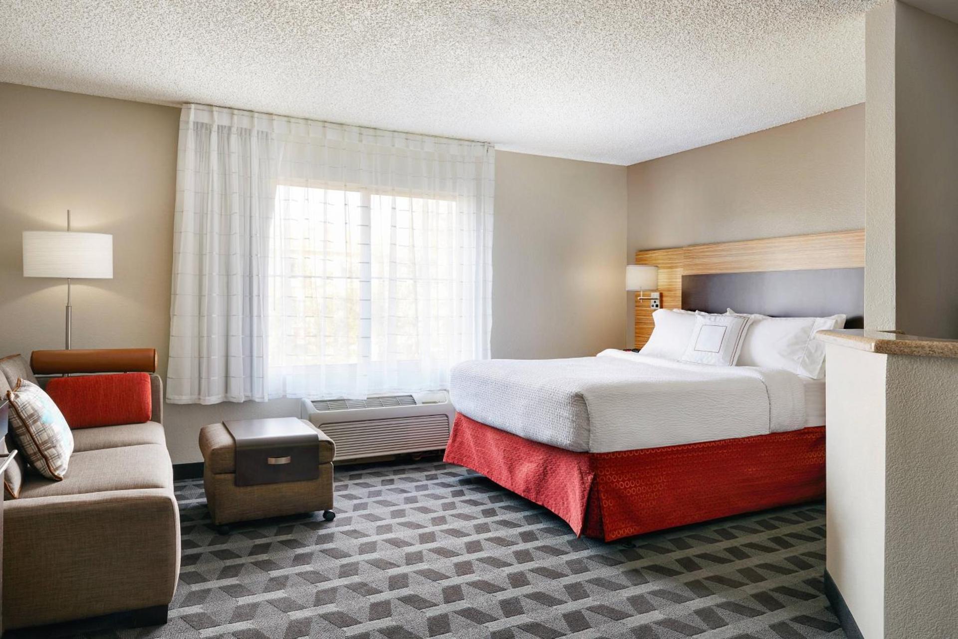 TownePlace Suites Tempe at Arizona Mills Mall photo 8