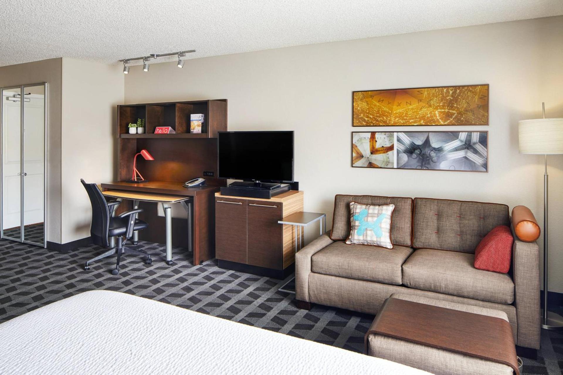 TownePlace Suites Tempe at Arizona Mills Mall photo 9
