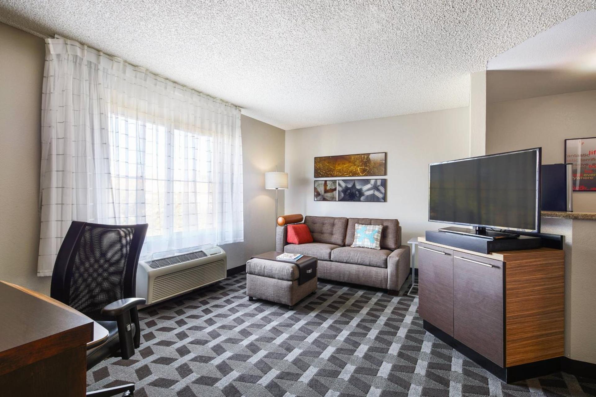 TownePlace Suites Tempe at Arizona Mills Mall photo 10