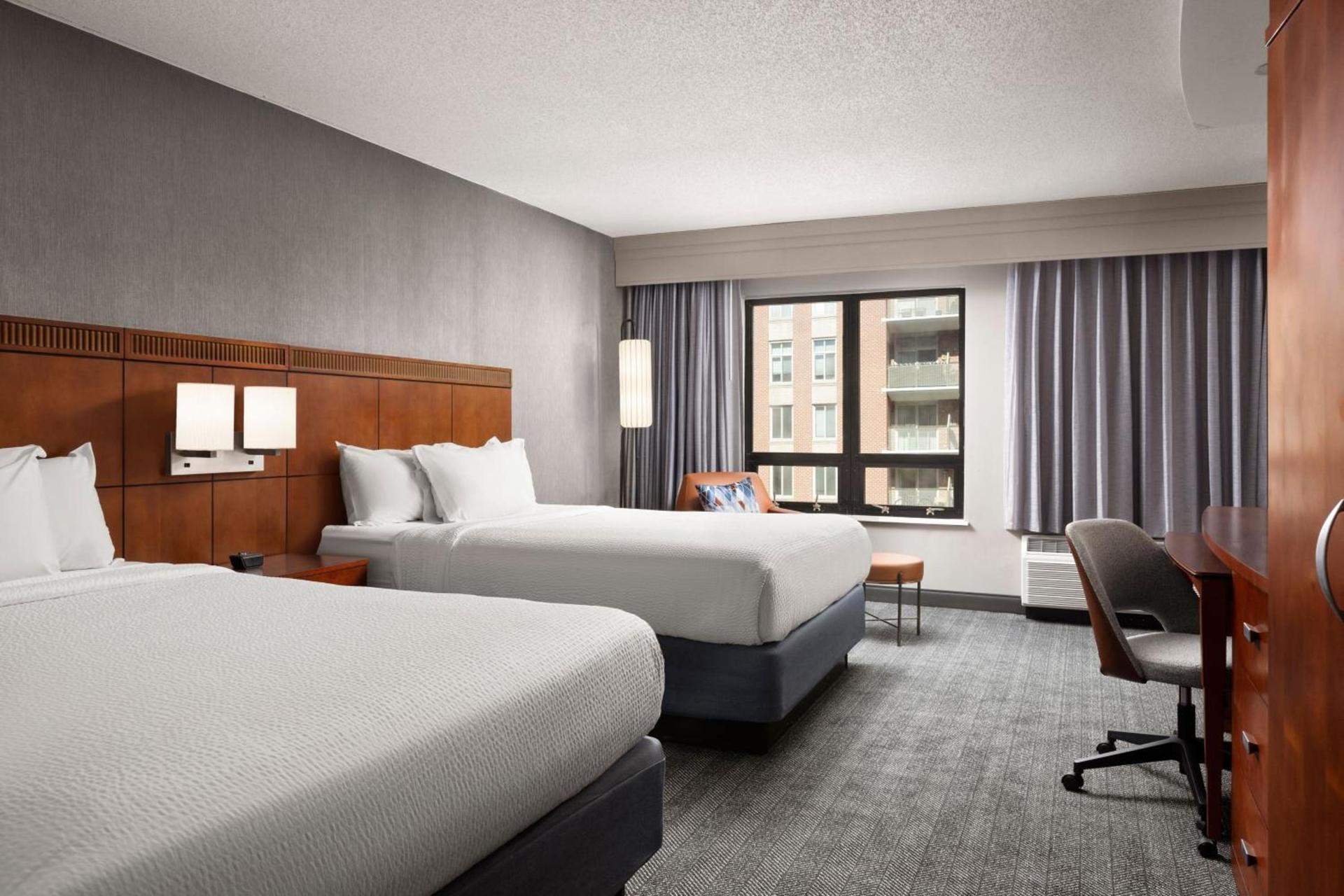 Courtyard by Marriott Washington Capitol Hill/Navy Yard photo 9