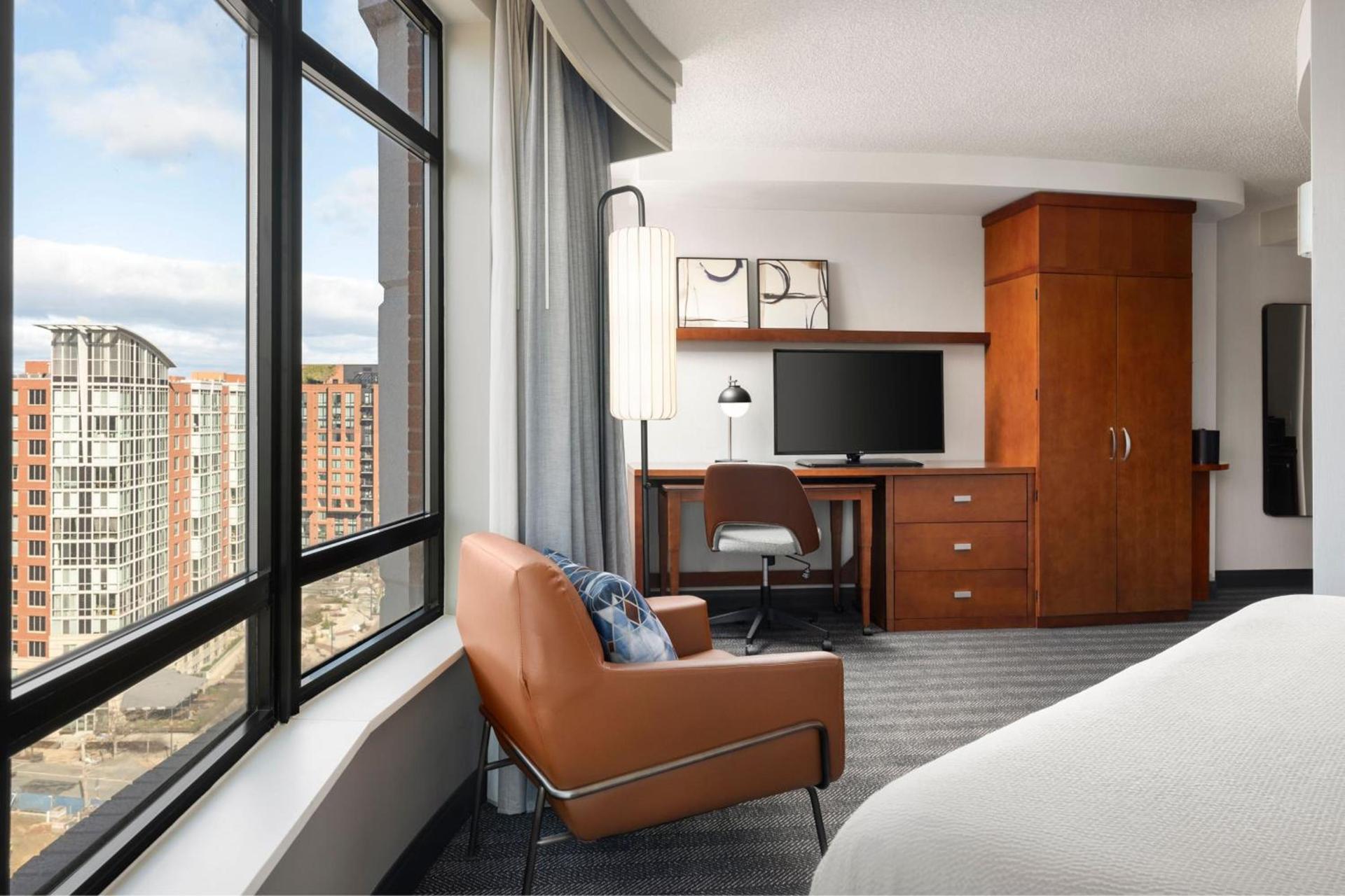 Courtyard by Marriott Washington Capitol Hill/Navy Yard photo 14