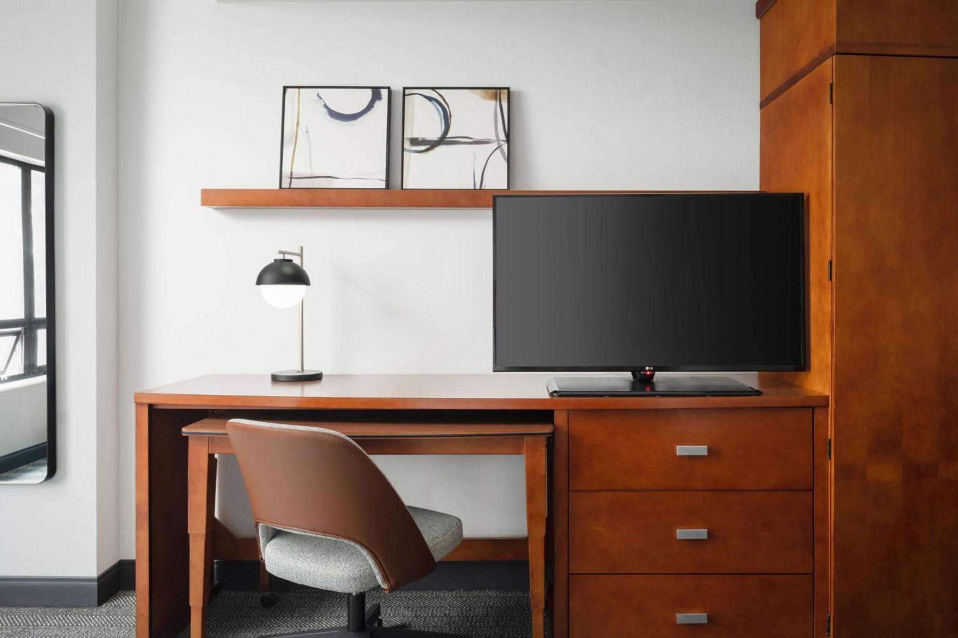 Courtyard by Marriott Washington Capitol Hill/Navy Yard photo 17