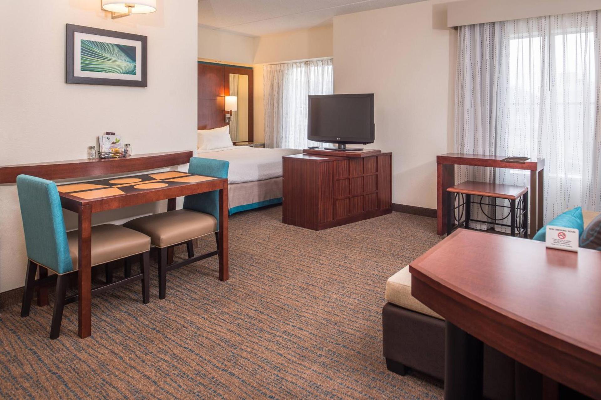 Residence Inn Pittsburgh North Shore photo 23