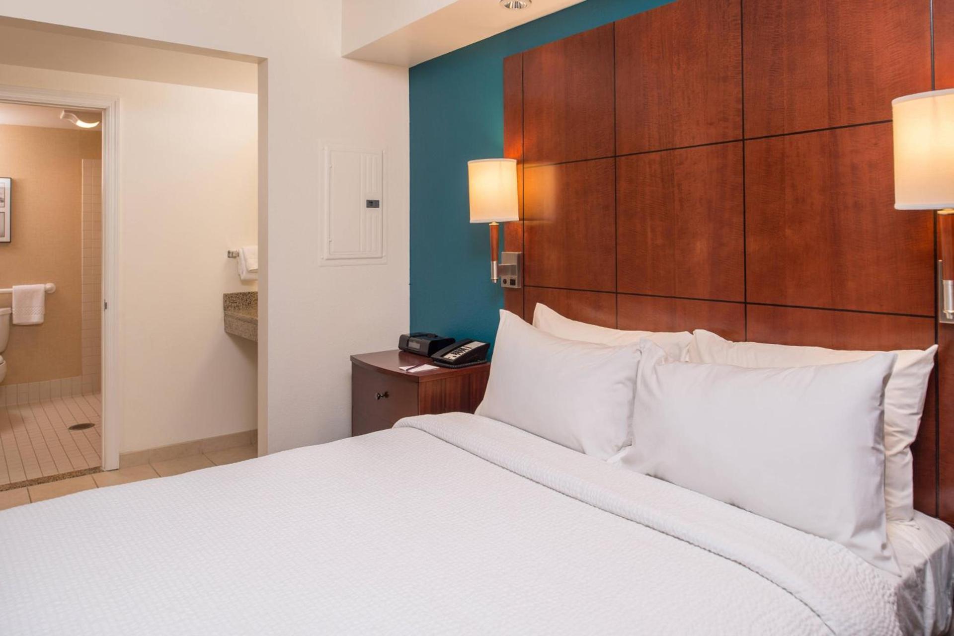 Residence Inn Pittsburgh North Shore photo 26