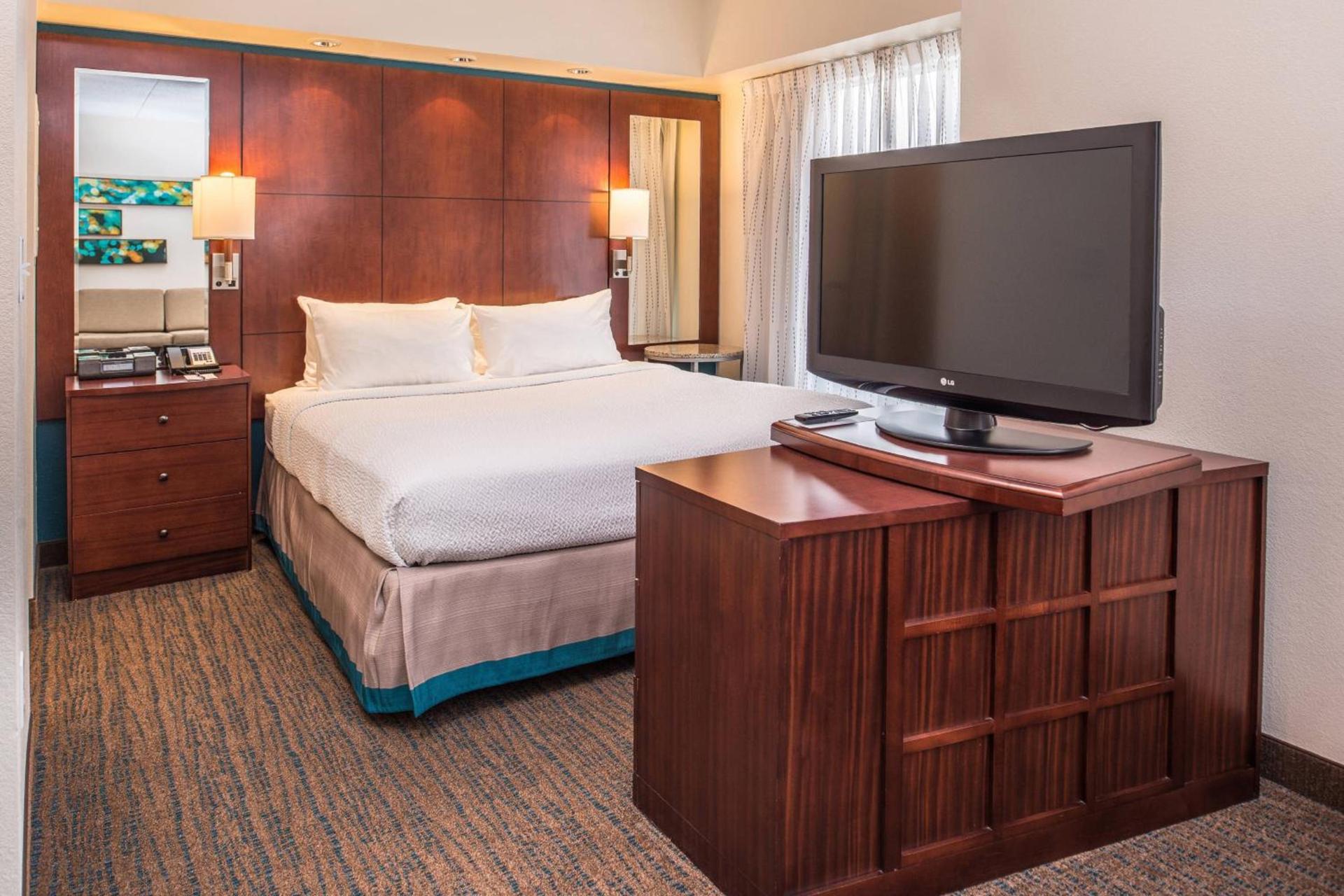 Residence Inn Pittsburgh North Shore photo 25