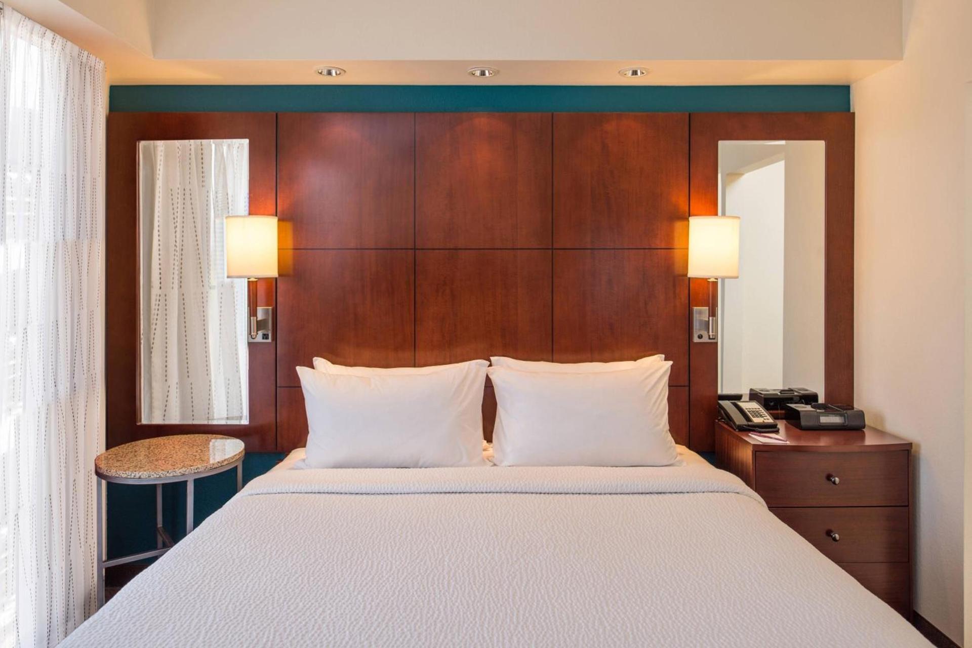 Residence Inn Pittsburgh North Shore photo 34