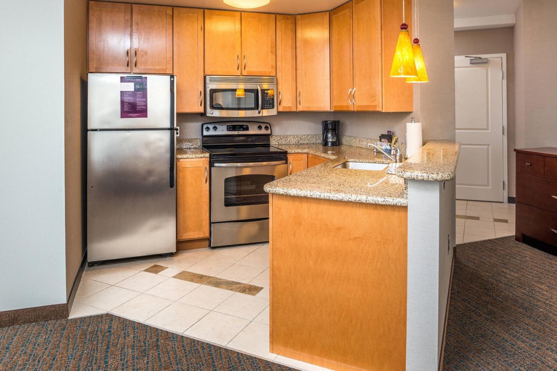 Residence Inn Pittsburgh North Shore photo 35
