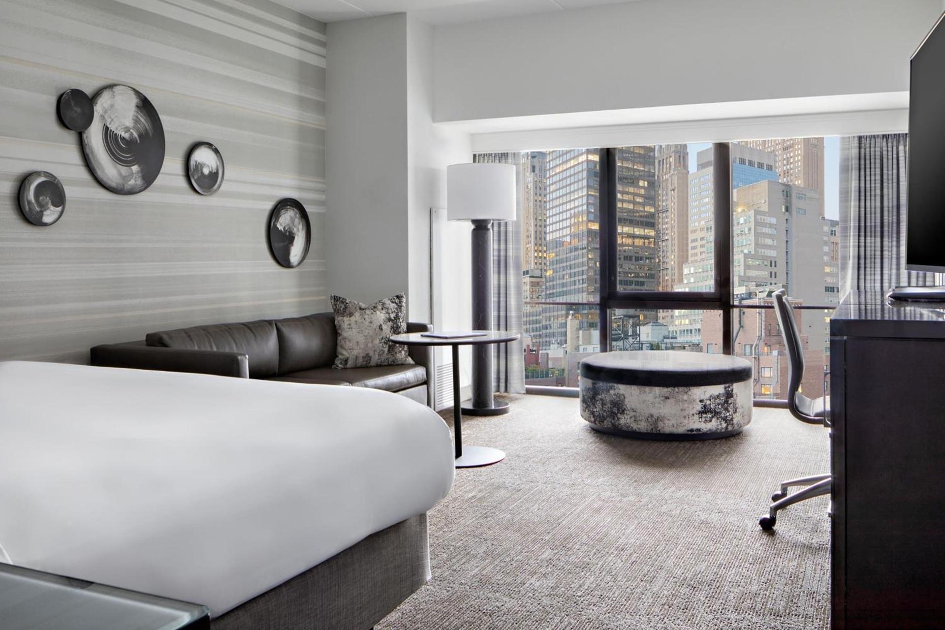 New York Marriott Marquis photo 17