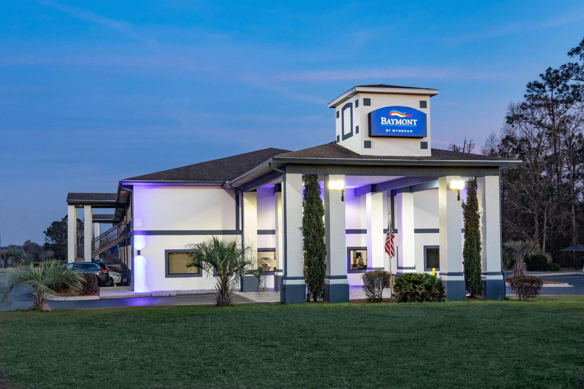 Baymont by Wyndham Midway Tallahassee photo 1