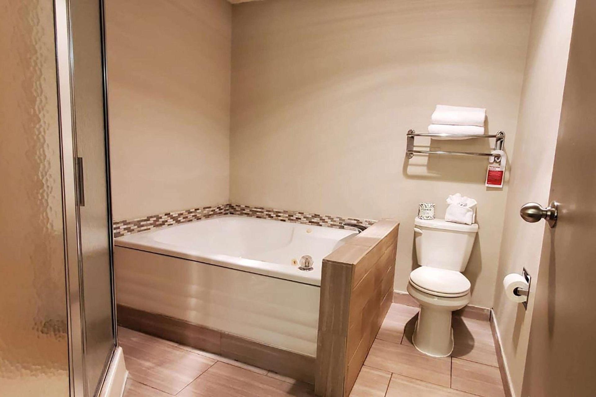 Wingate by Wyndham Canton-Hall of Fame photo 5