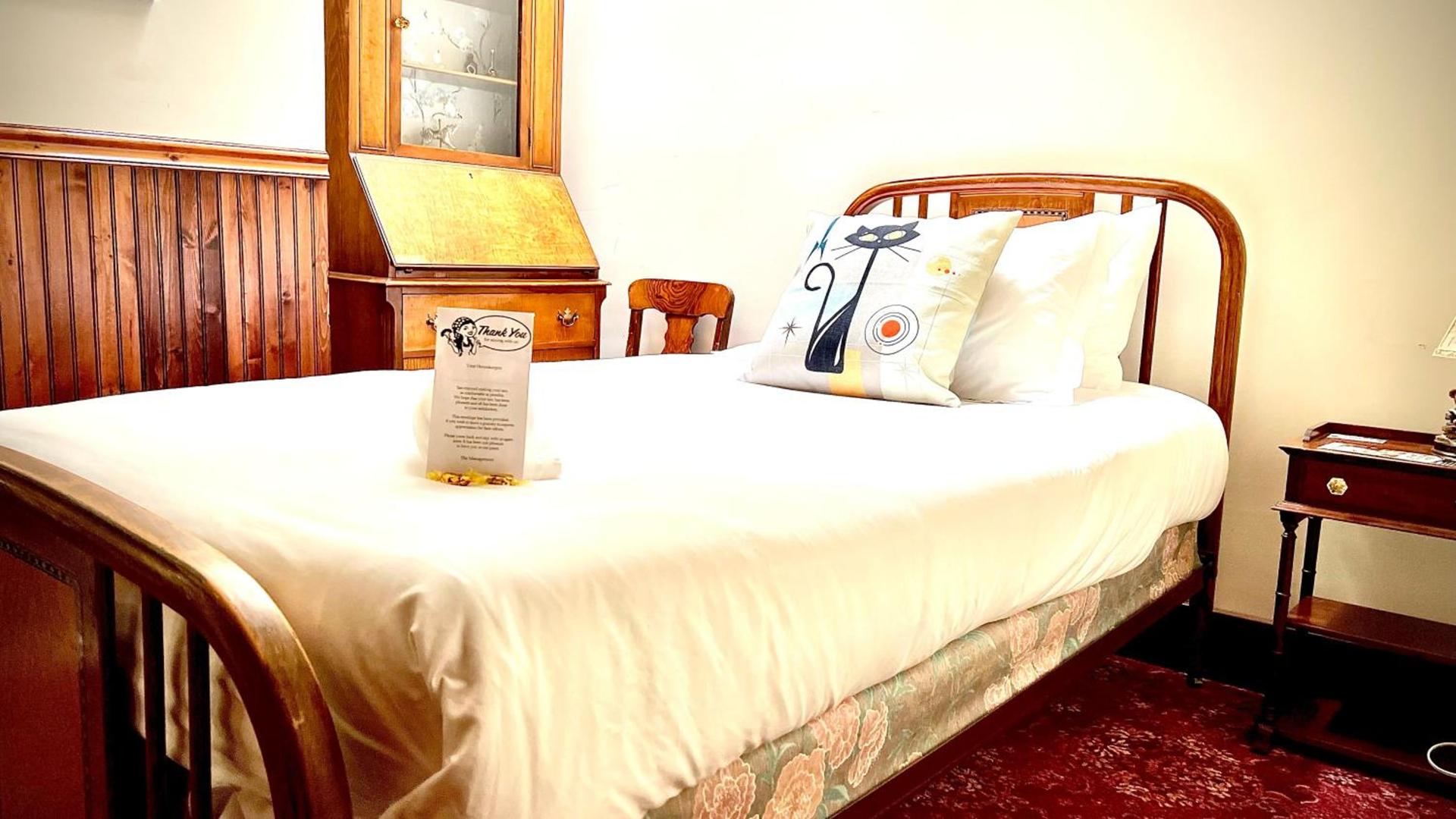 Hotel La More at The Bisbee Inn photo 49