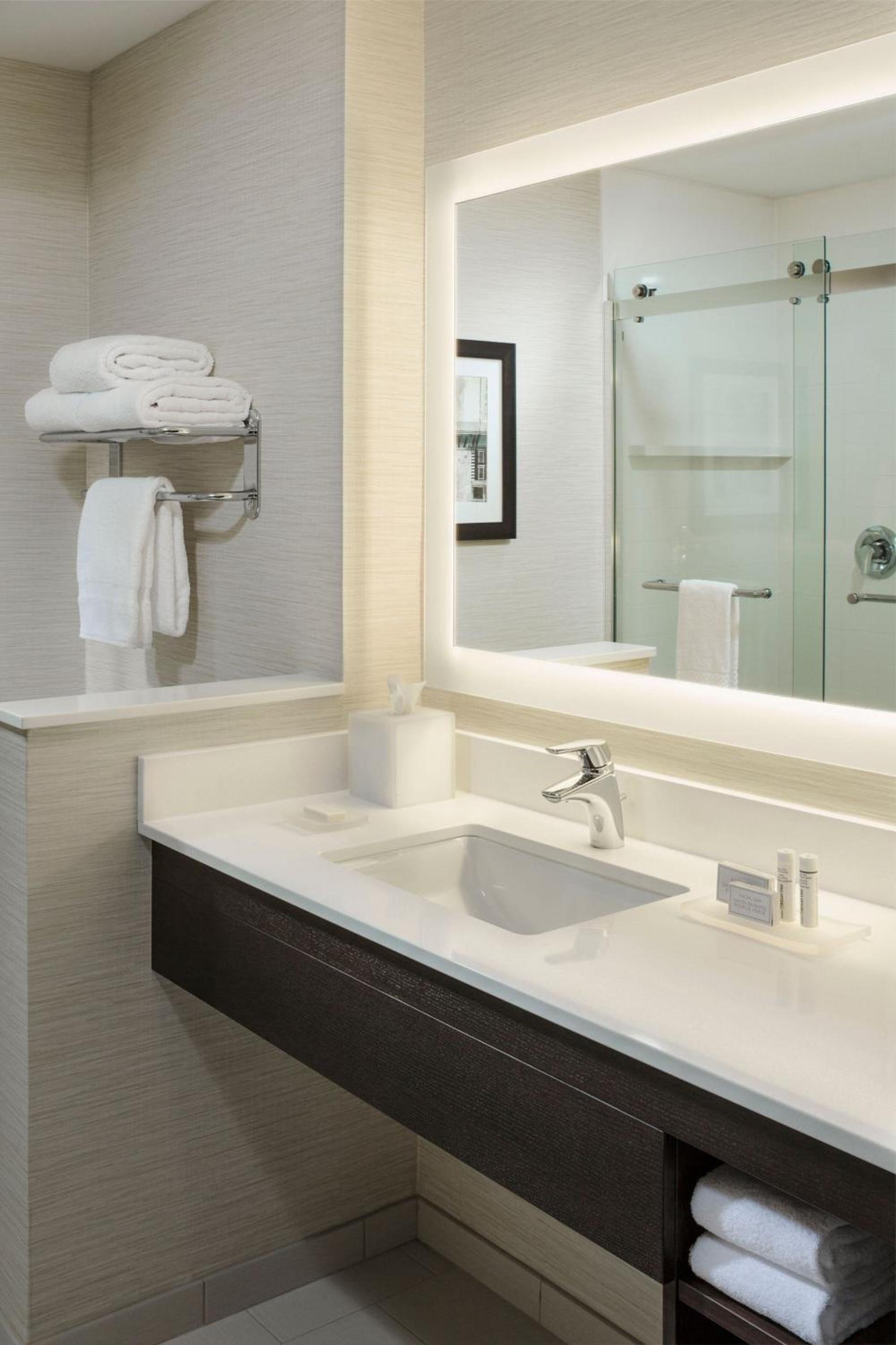 Fairfield by Marriott Waterbury Stowe photo 8