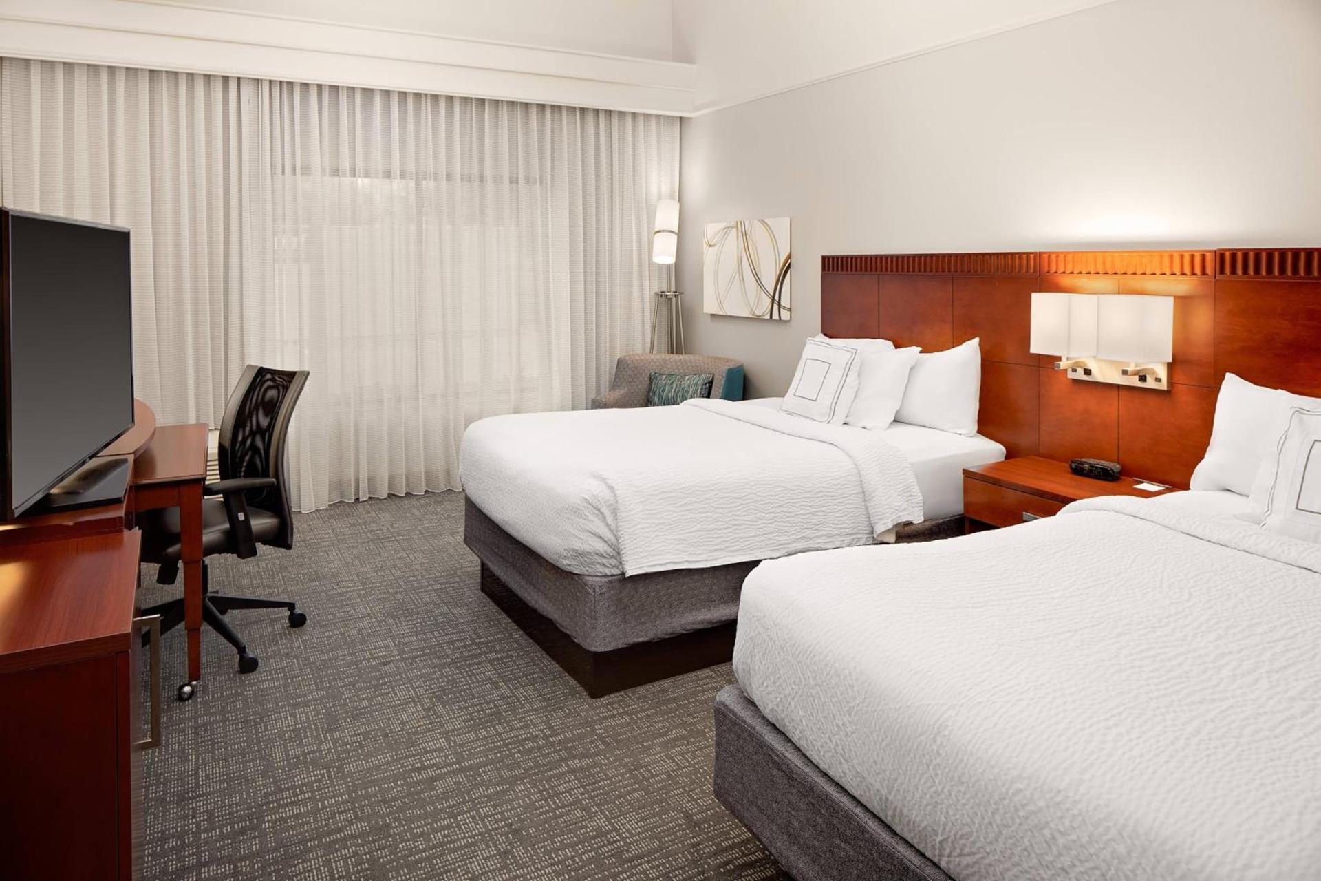 Courtyard by Marriott Houston Rice University photo 4