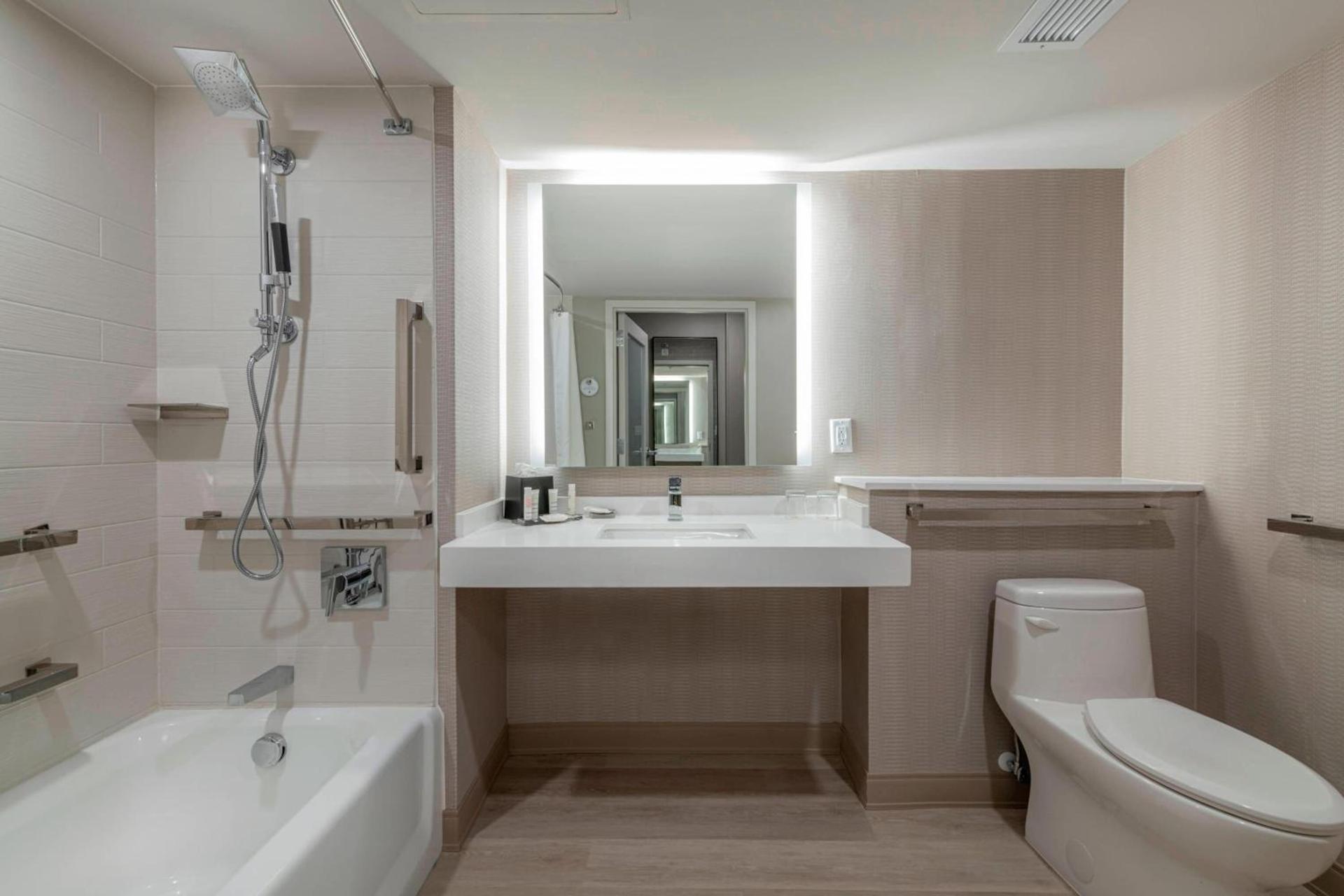 Wichita Marriott photo 7