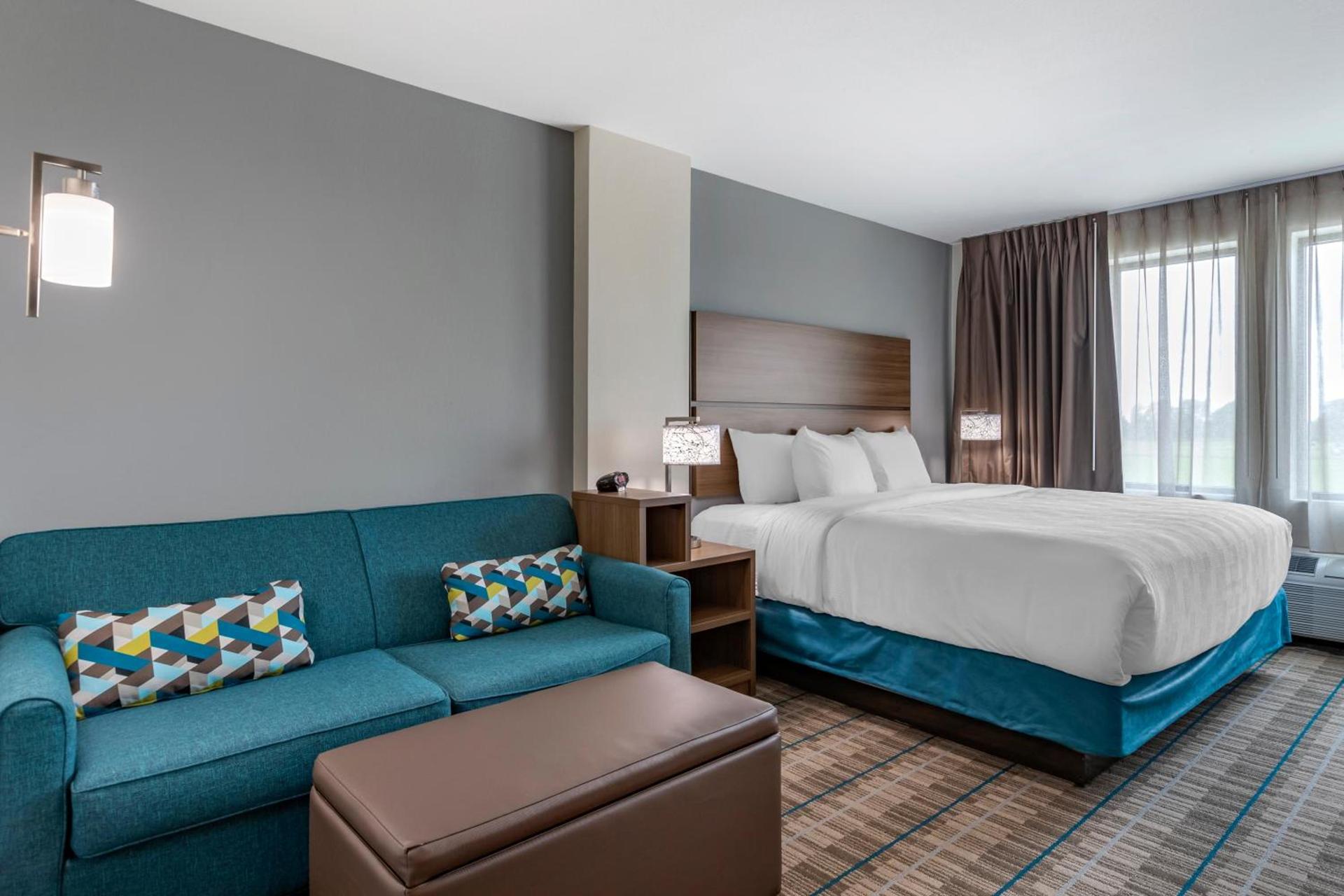 MainStay Suites Waukee-West Des Moines photo 24