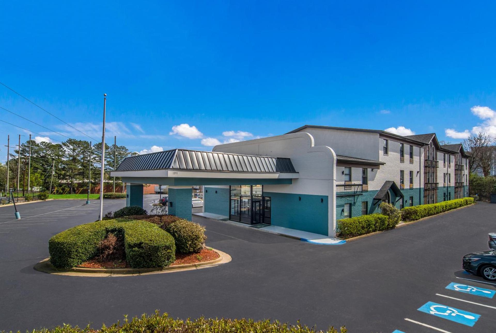 Quality Inn Marietta near Dobbins ARB photo 46