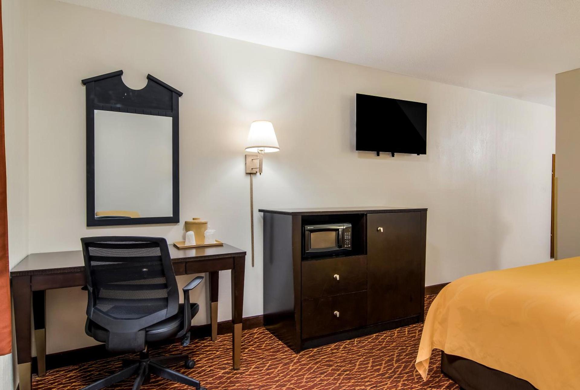 Quality Inn Marietta near Dobbins ARB photo 37