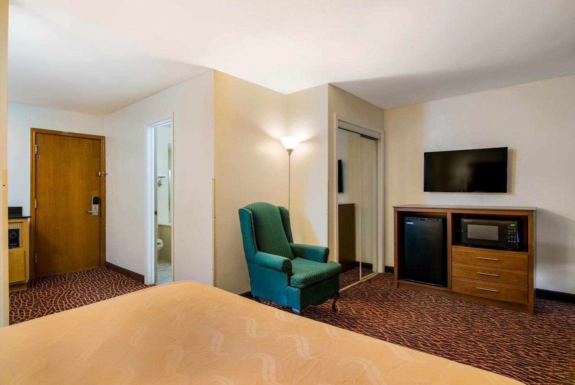 Quality Inn Marietta near Dobbins ARB photo 58