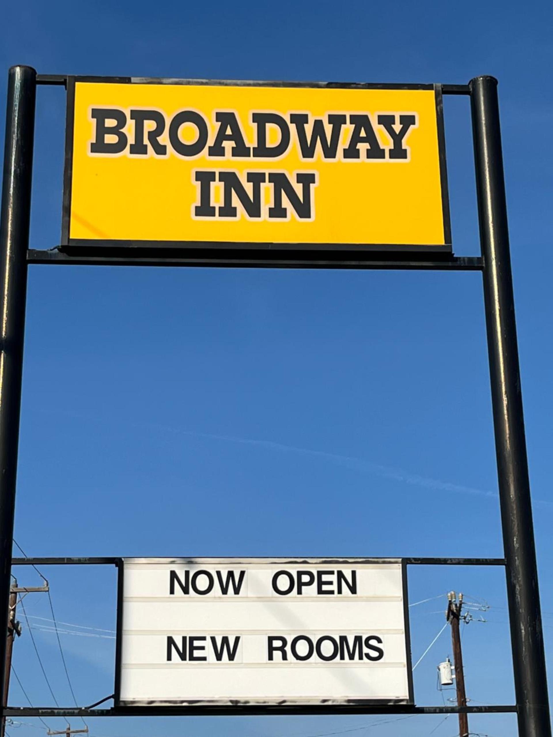 Broadway Inn Motel photo 7