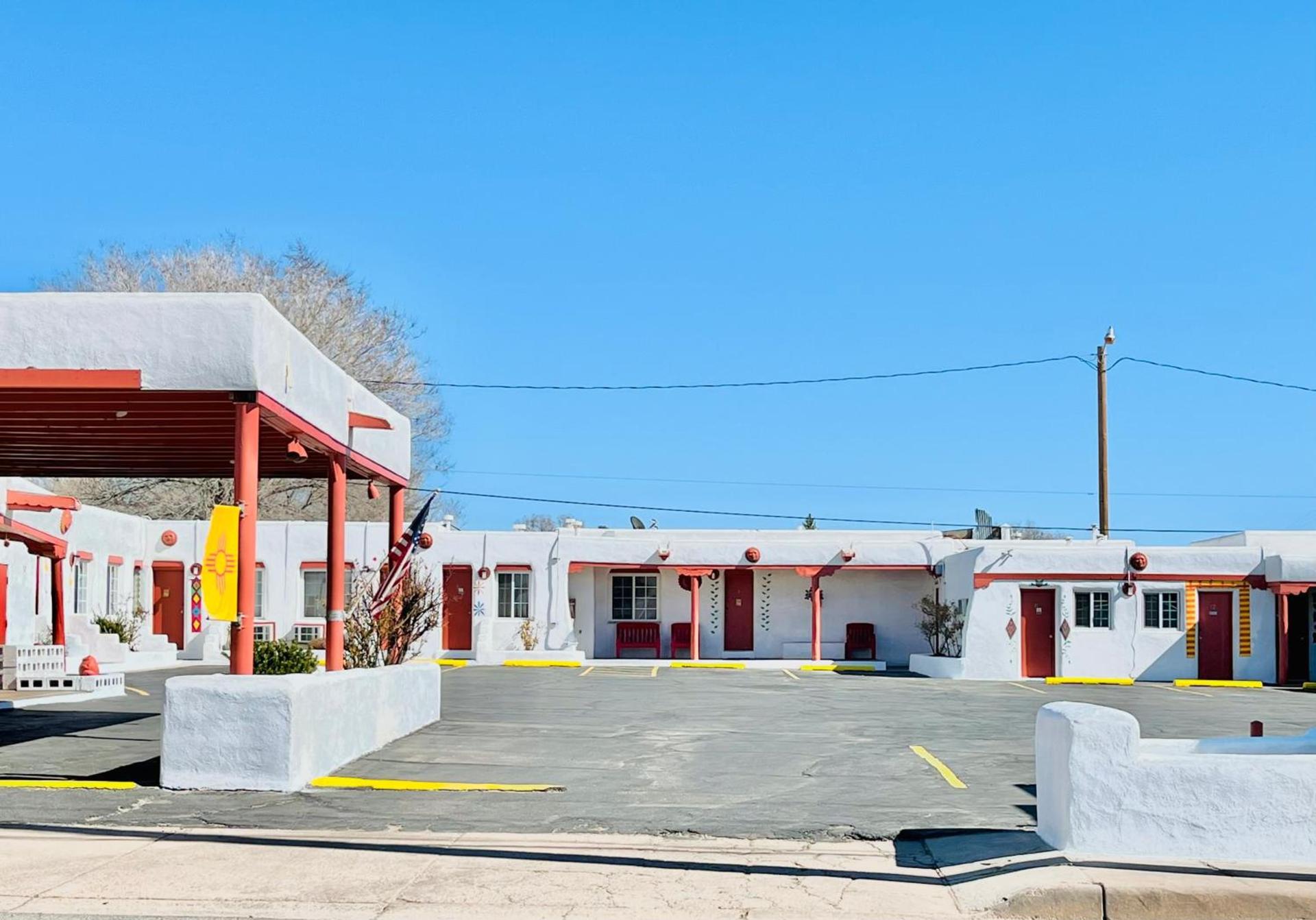 Cottonwood Court Motel photo 42