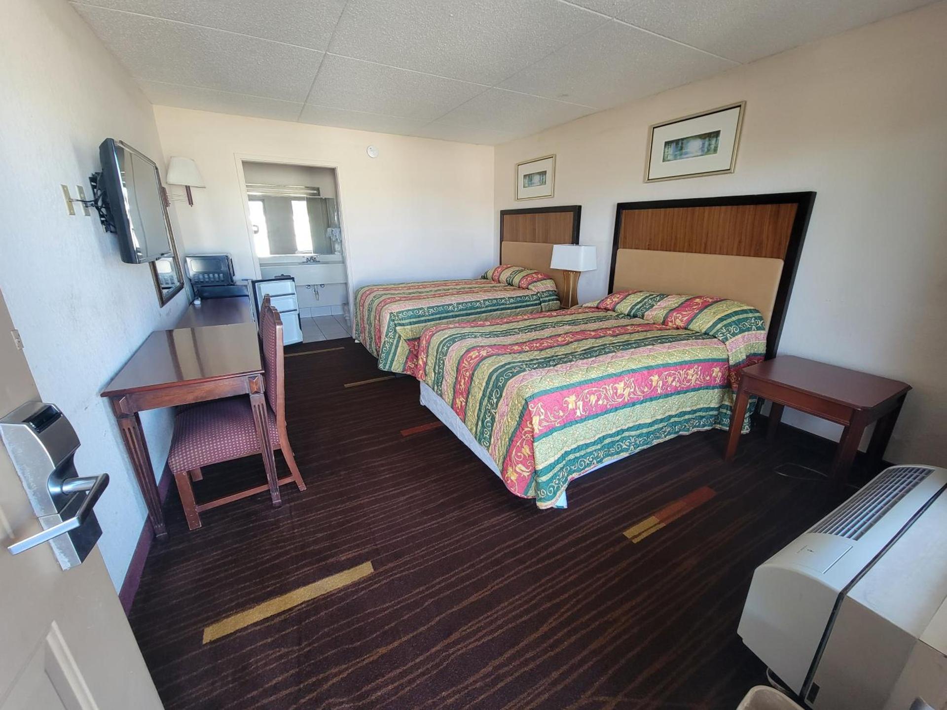 Studio 9 Inn & Suites photo 21