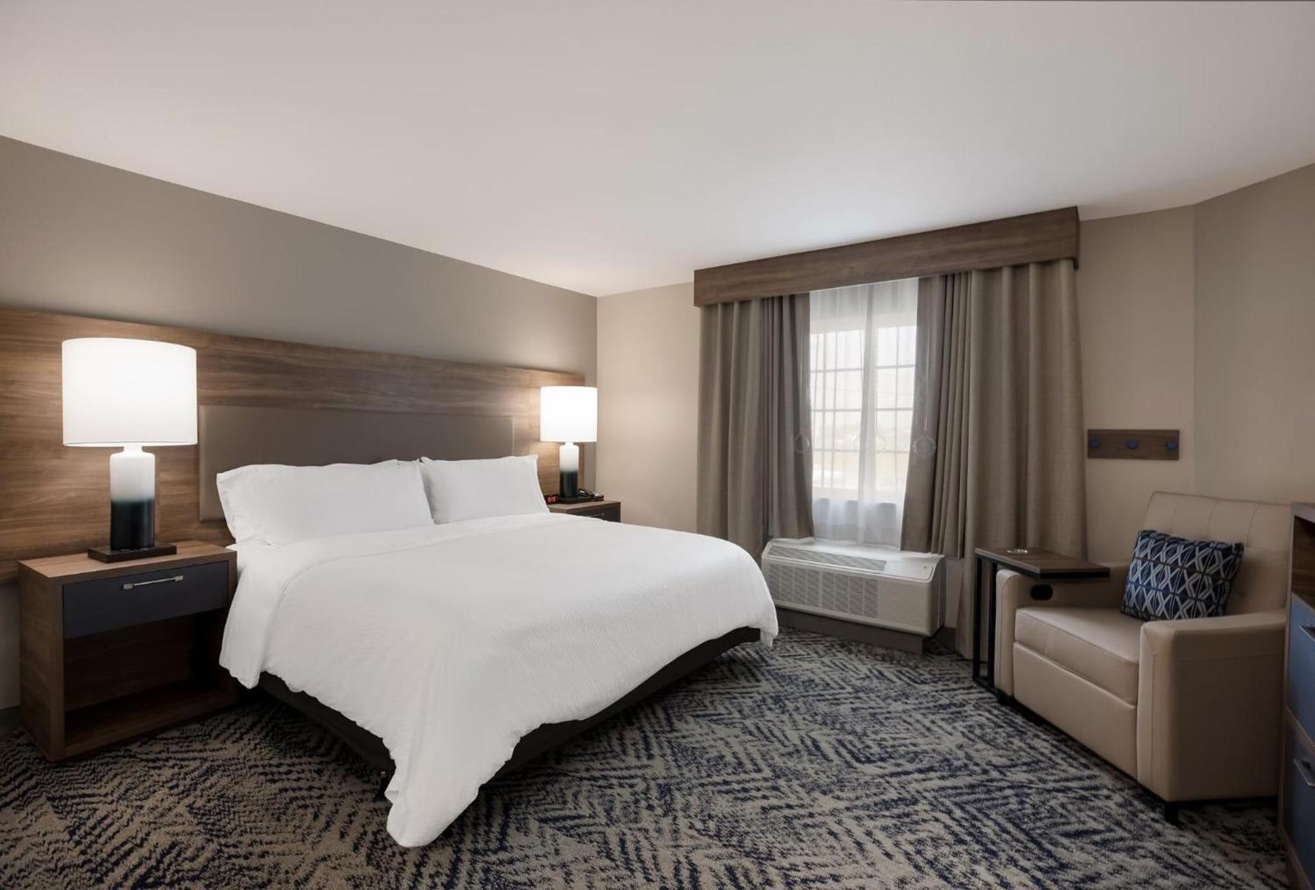 Candlewood Suites Lafayette - River Ranch by IHG photo 27