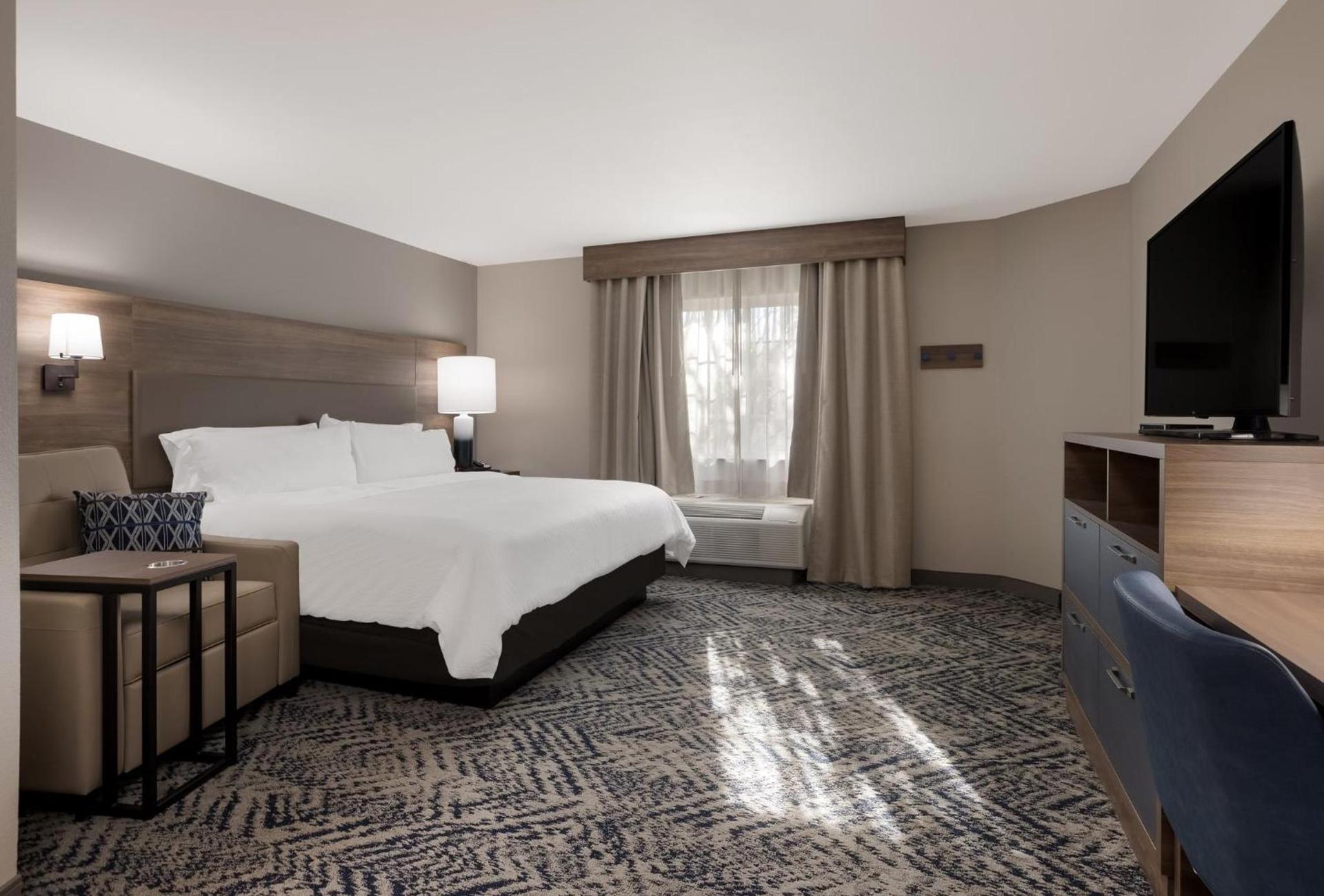 Candlewood Suites Lafayette - River Ranch by IHG photo 17