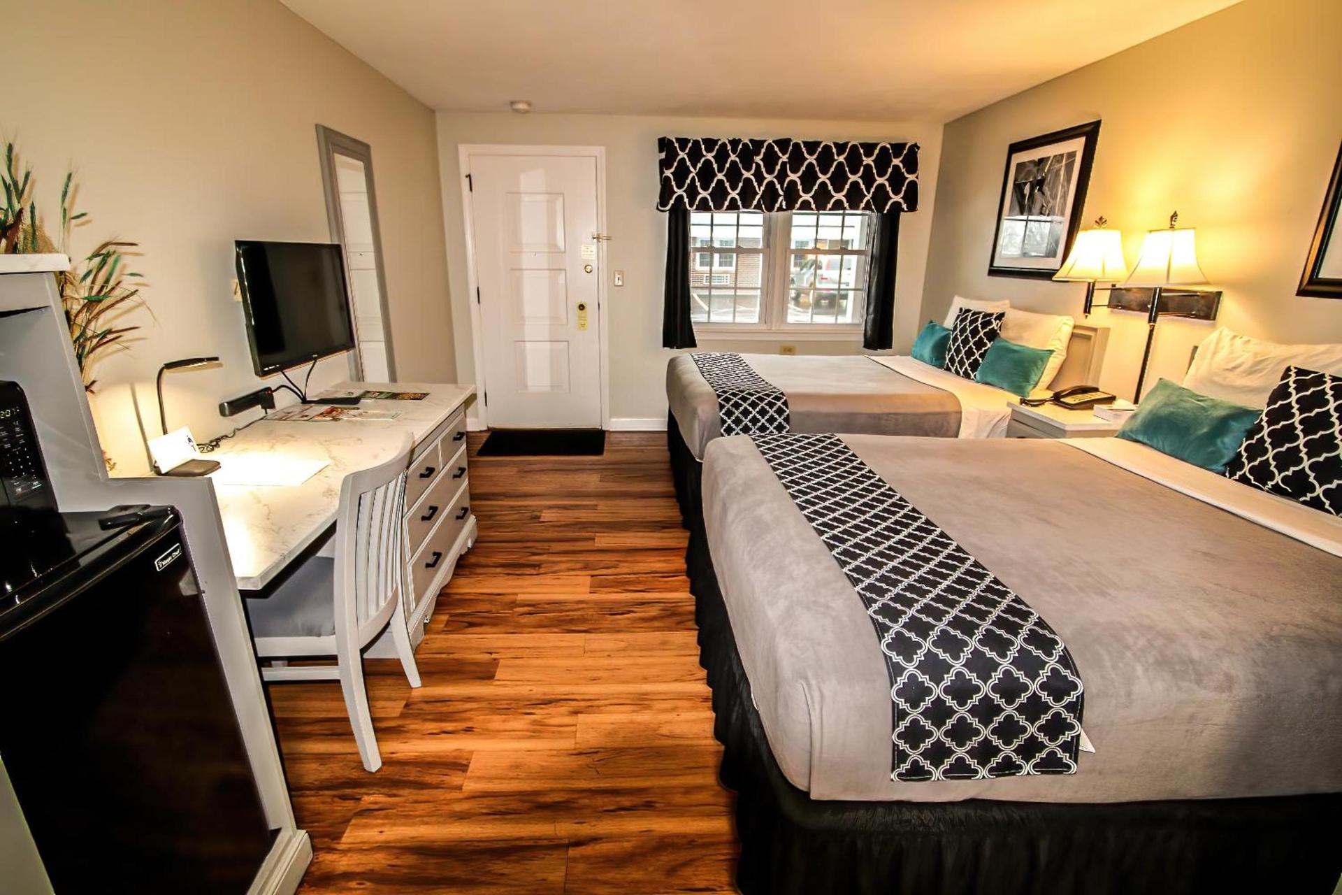 Colonial Inn Seekonk photo 31