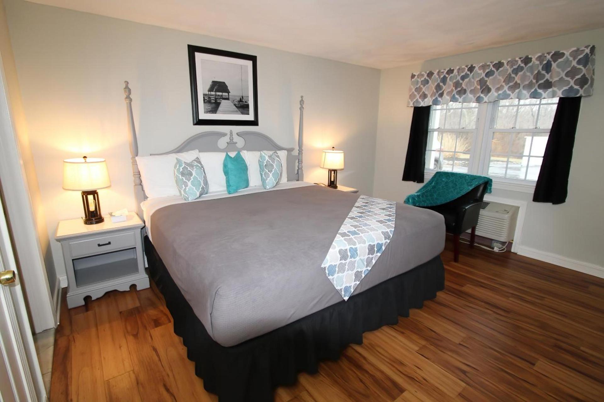 Colonial Inn Seekonk photo 43