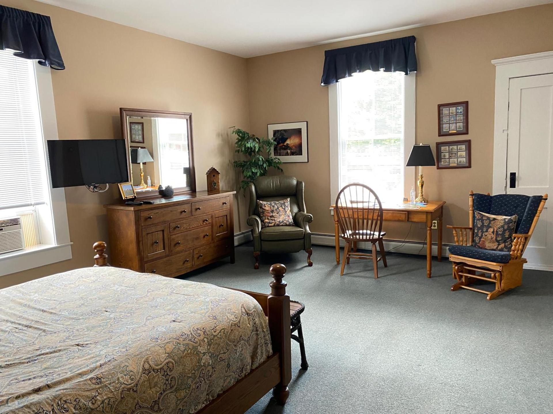 Bristol Suites photo 26