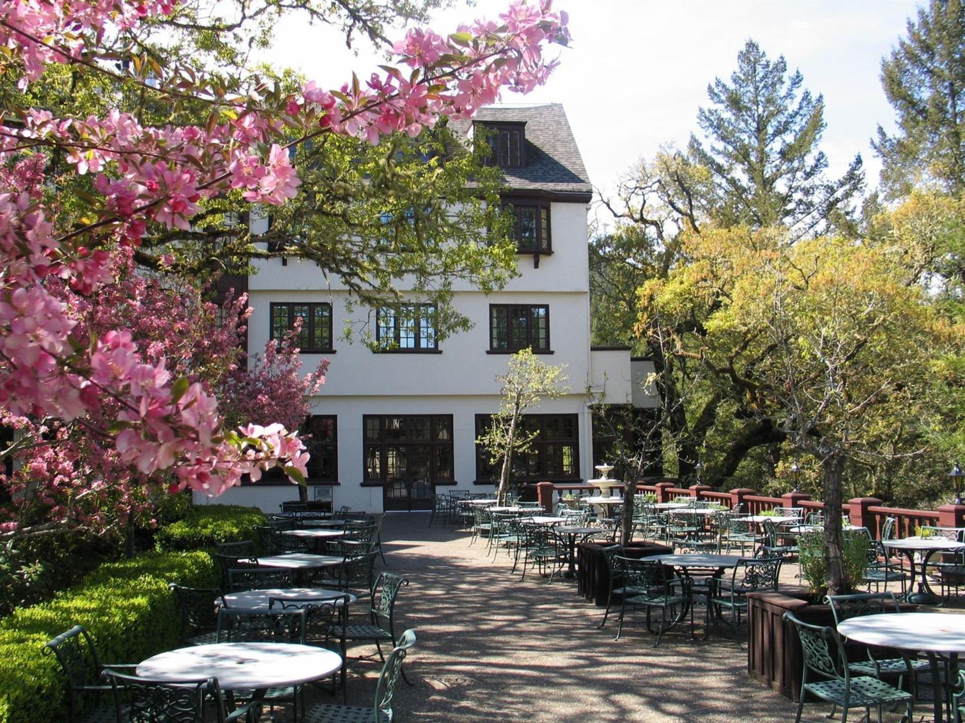 Benbow Historic Inn photo 8