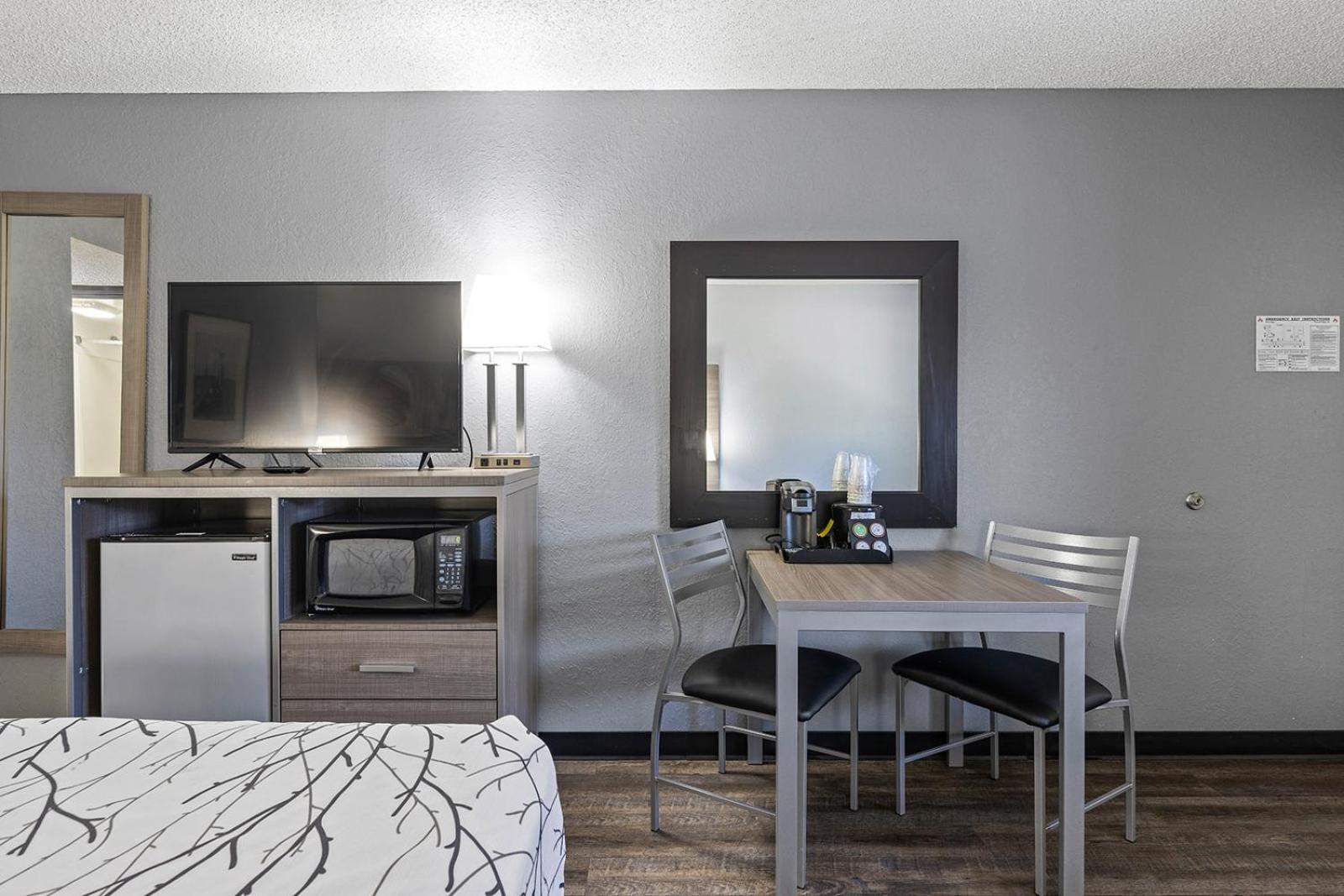 GreenTree Inn Prescott Valley photo 35