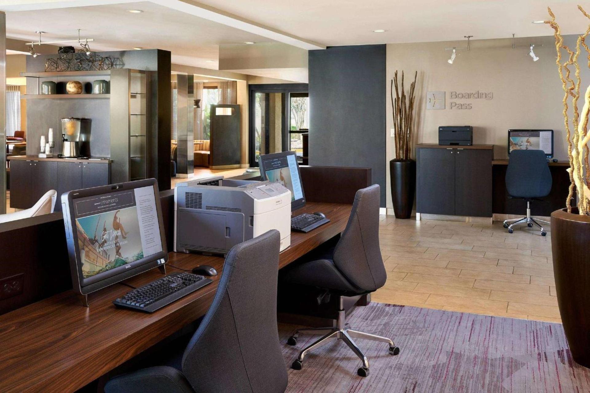 Sonesta Select Miami Lakes photo 2