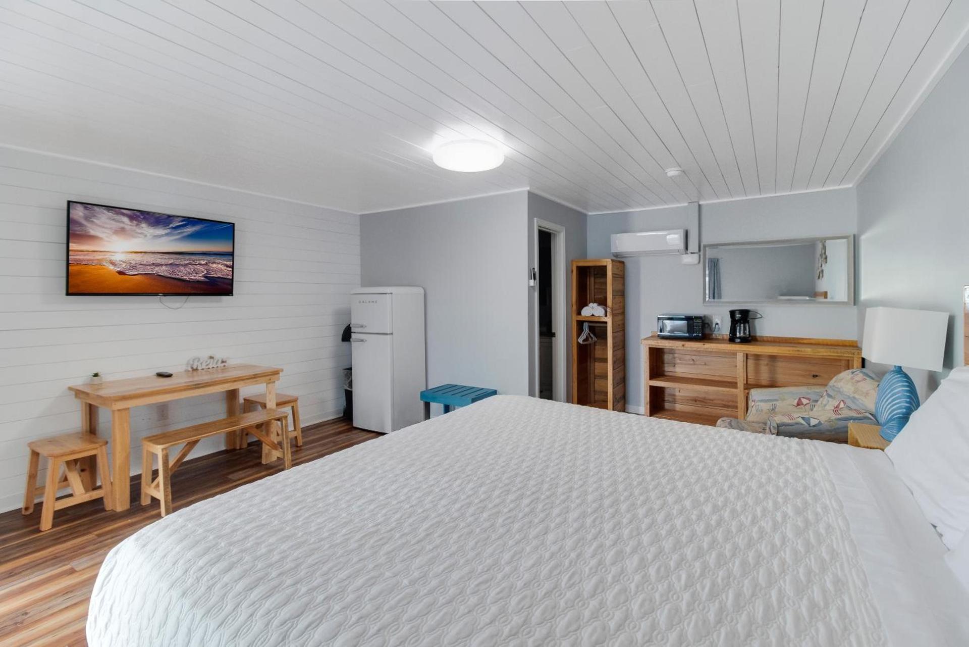 Anchor Inn Motel photo 15