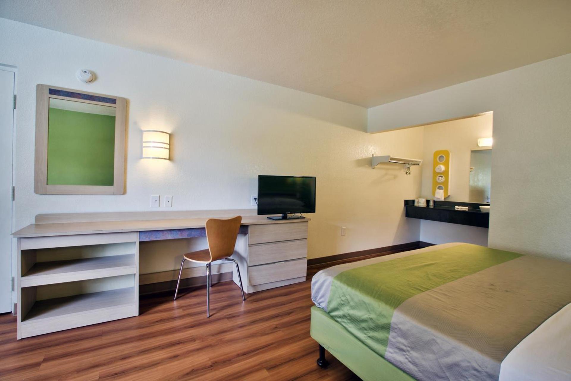 Motel 6-Tallahassee, FL - Downtown photo 29